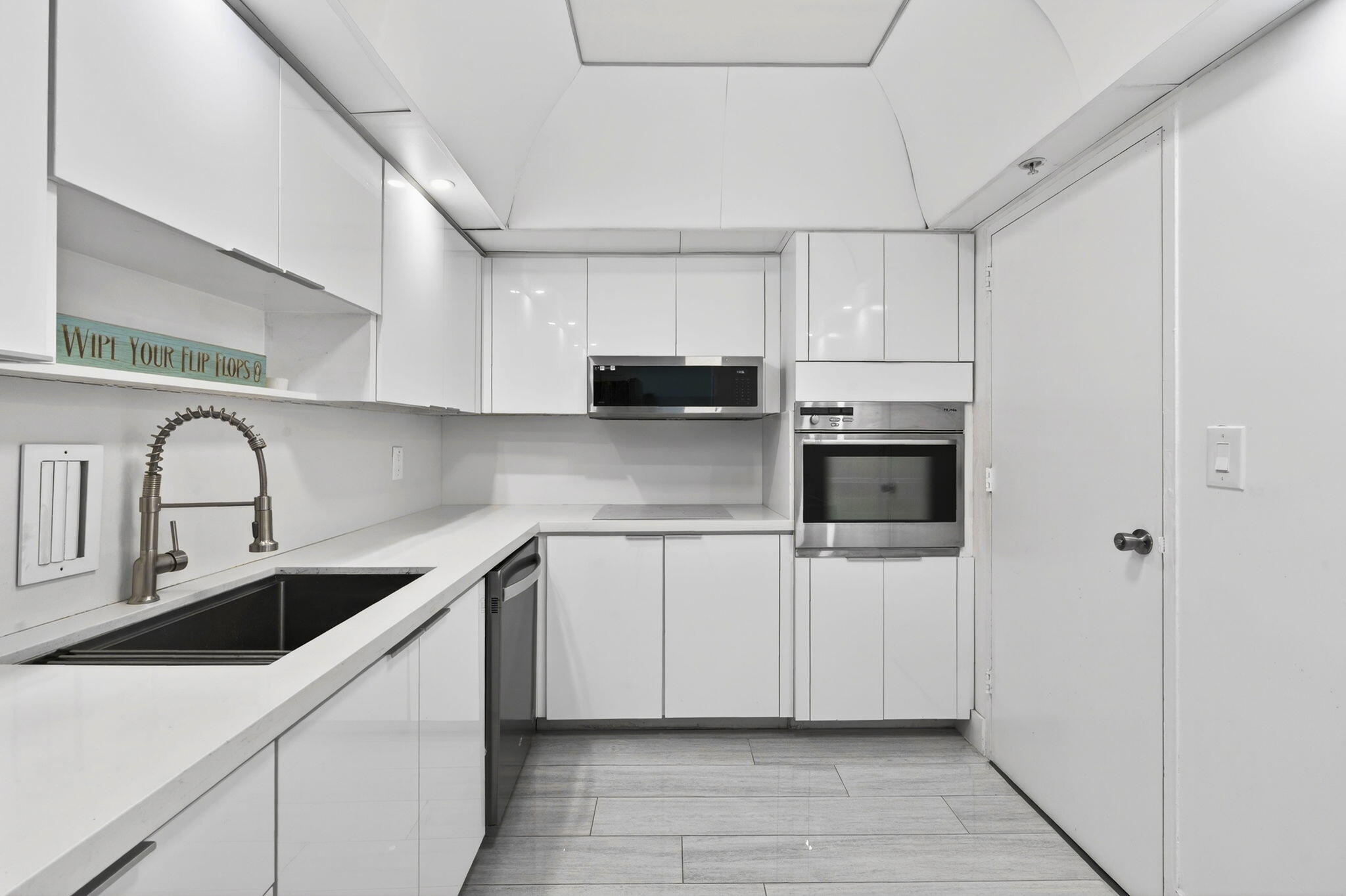 SIAN OCEAN RESIDENCES CONDO - Residential