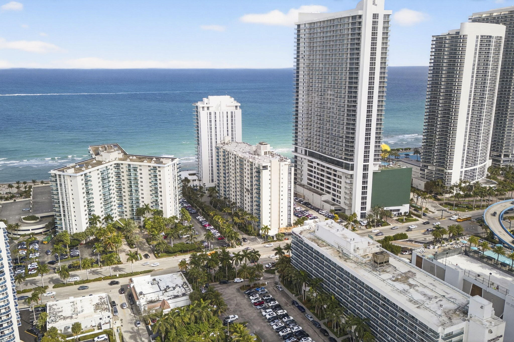 SIAN OCEAN RESIDENCES CONDO - Residential