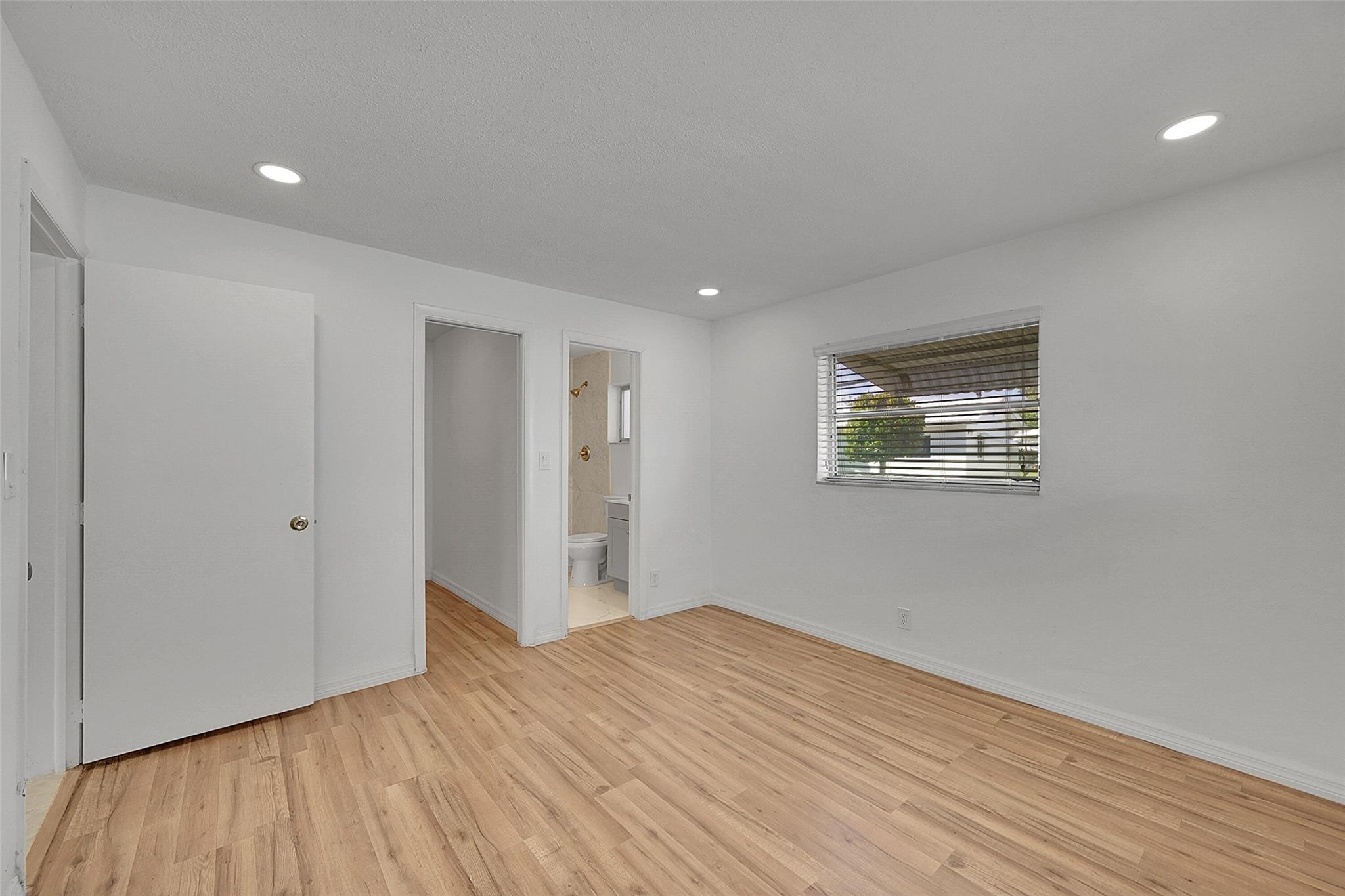 Leisureville Fourth - Residential