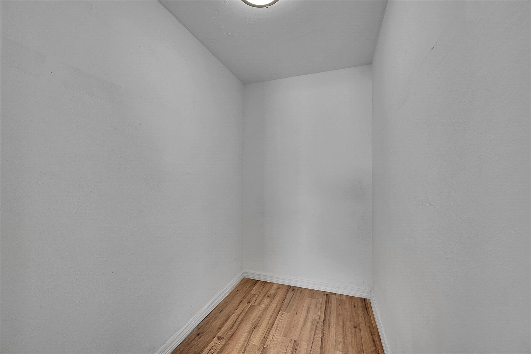 Leisureville Fourth - Residential