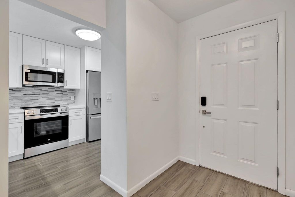 Photo of 208 Palmetto Court, Jupiter, FL 33458 (MLS # R11089413)