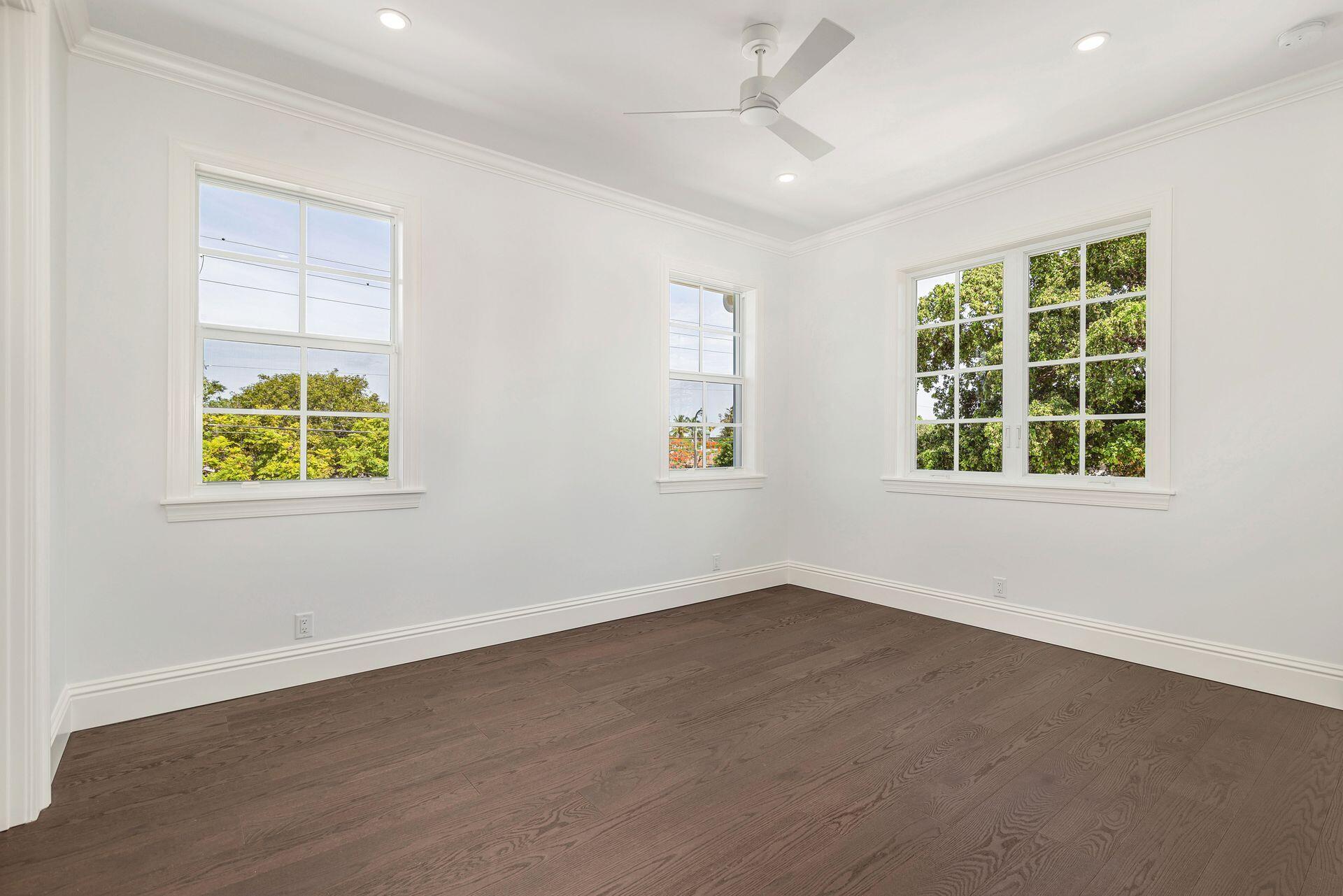 ALHAMBRA PARK PL IN - Residential