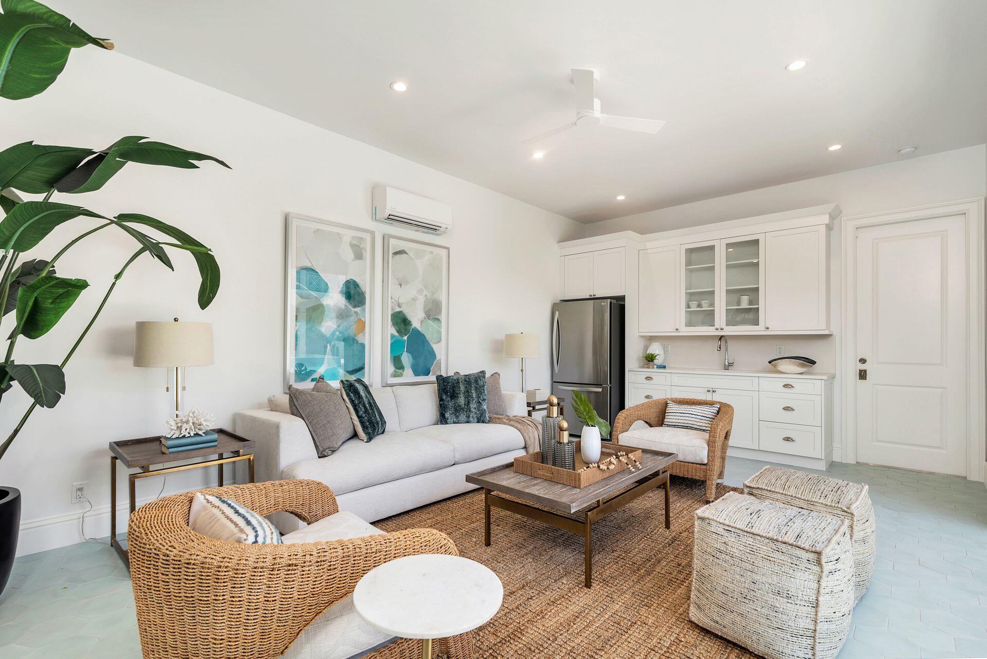 ALHAMBRA PARK PL IN - Residential