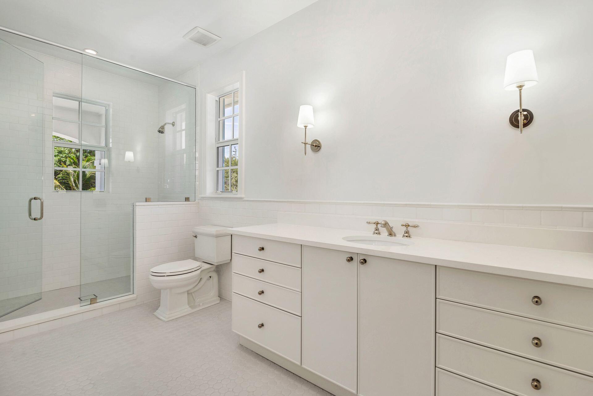 ALHAMBRA PARK PL IN - Residential