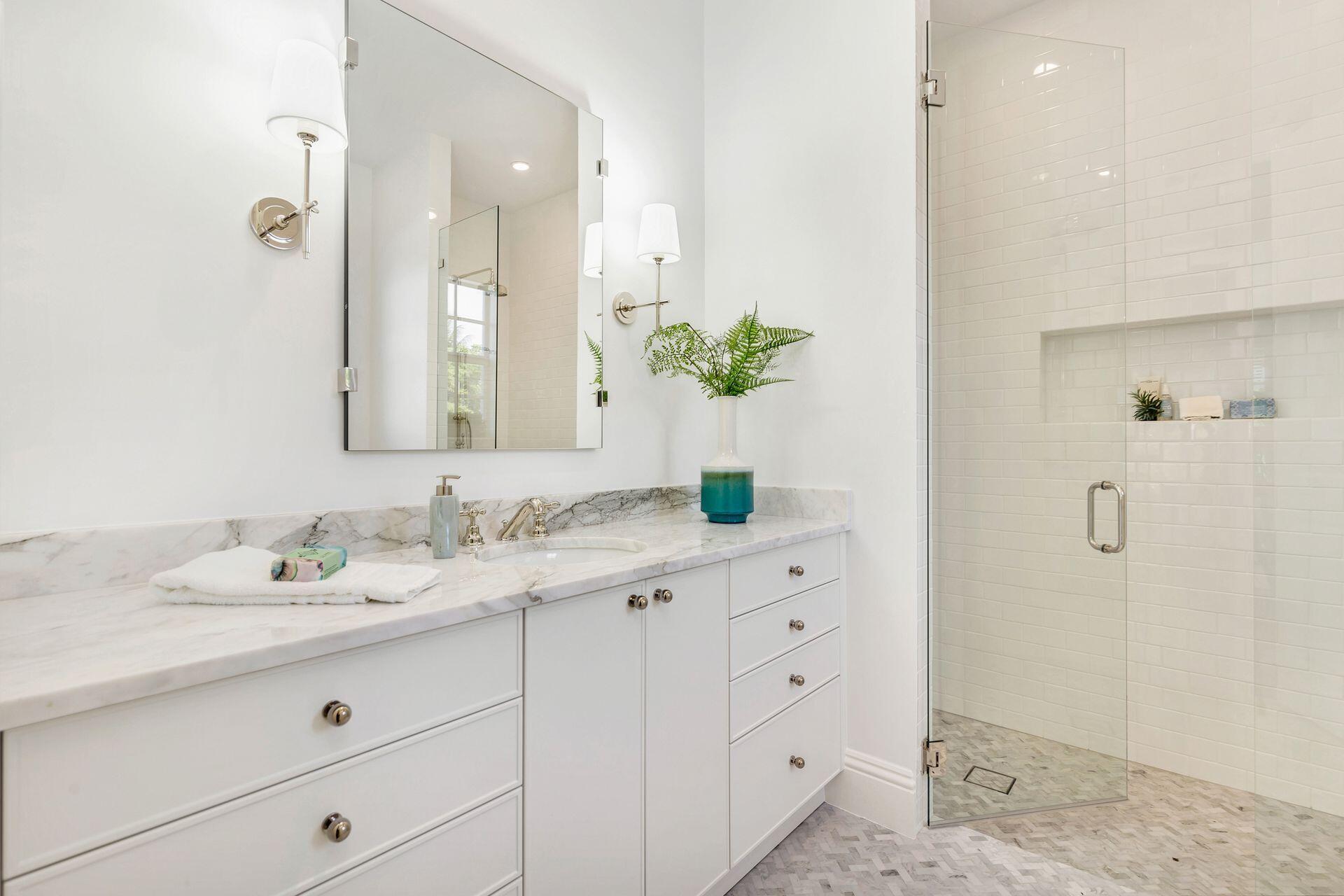 ALHAMBRA PARK PL IN - Residential