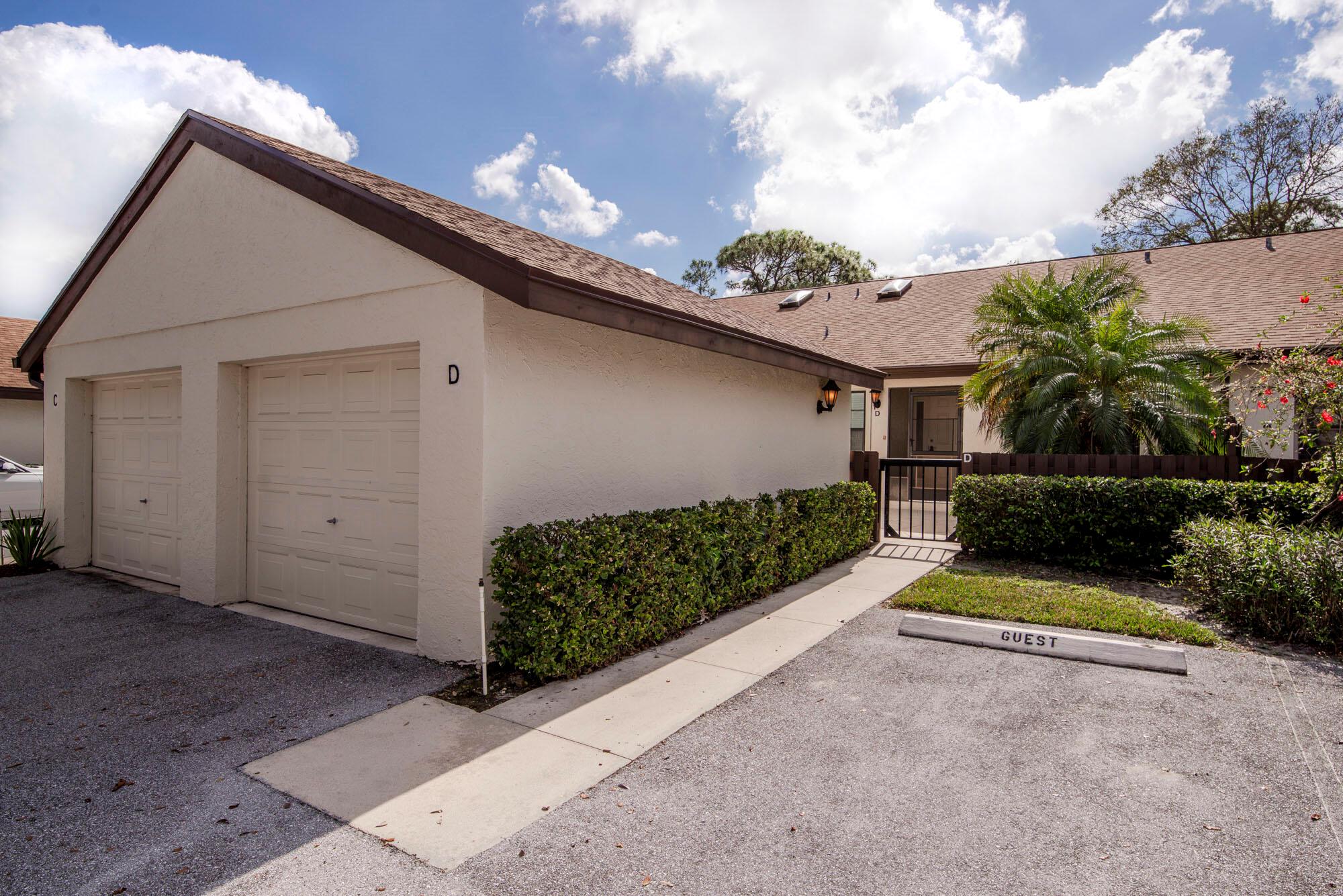 2084 SW Silver Pine Way 122-D