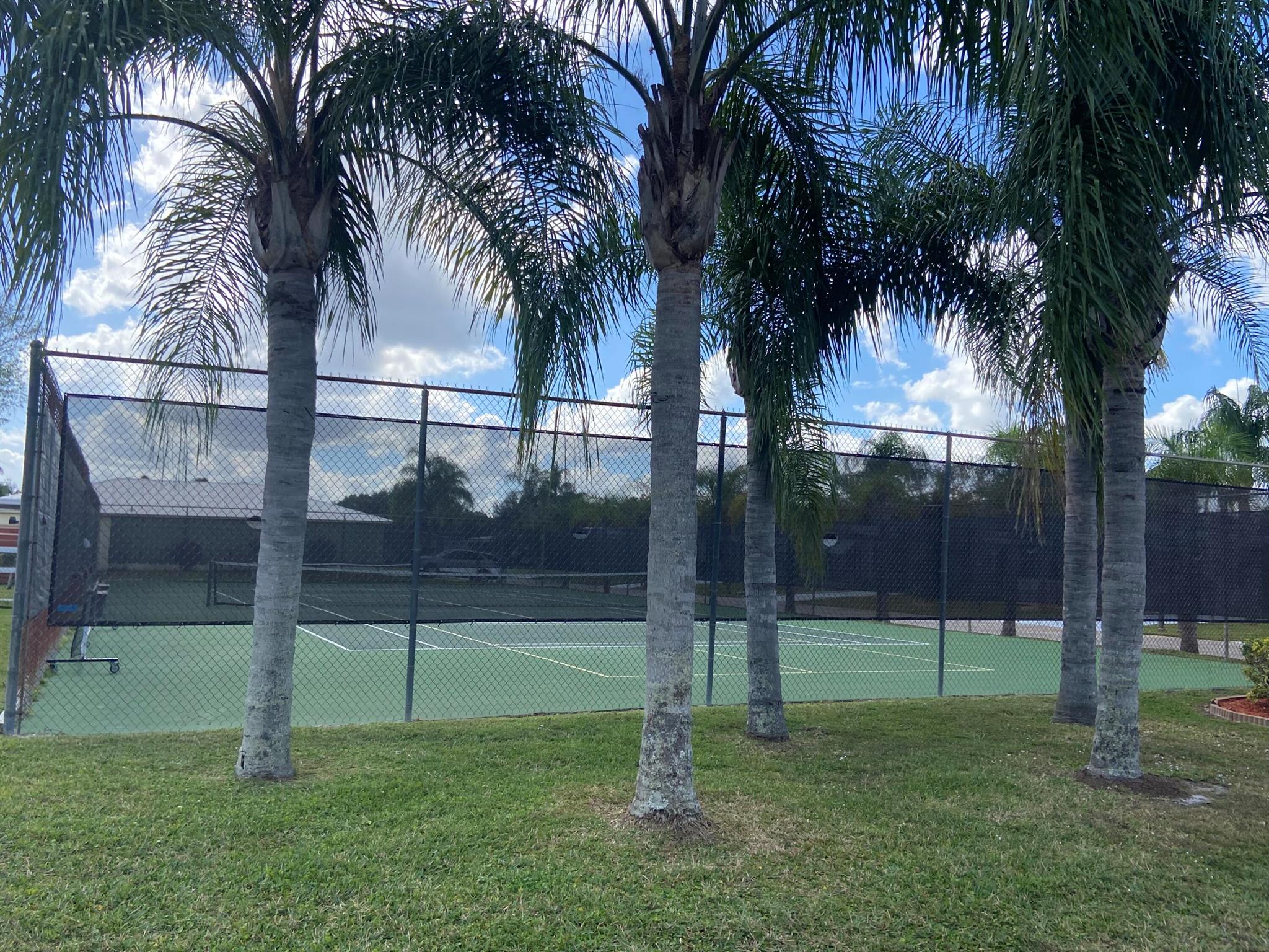 Spaanish Lakes One - Residential