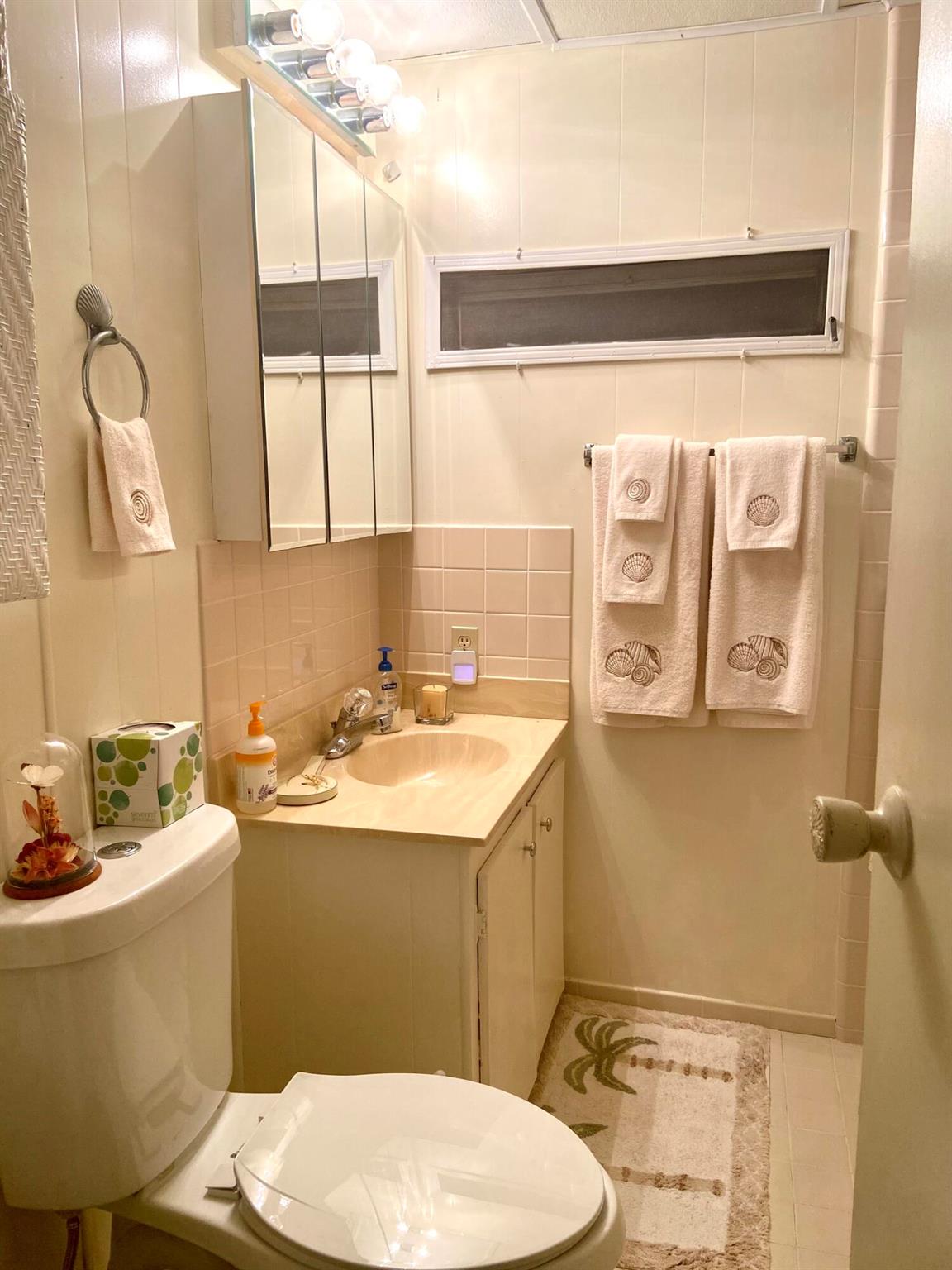 Spaanish Lakes One - Residential