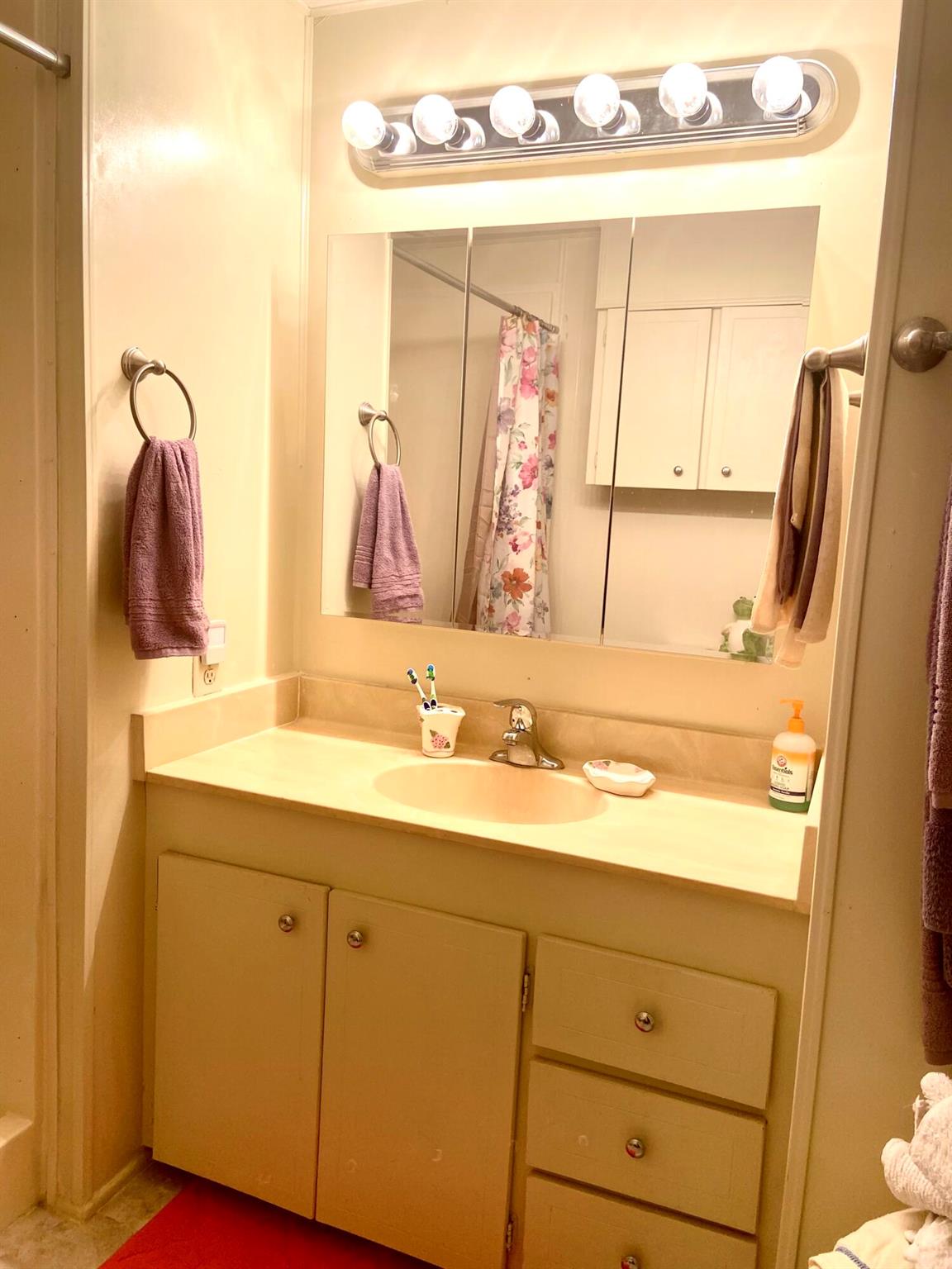 Spaanish Lakes One - Residential