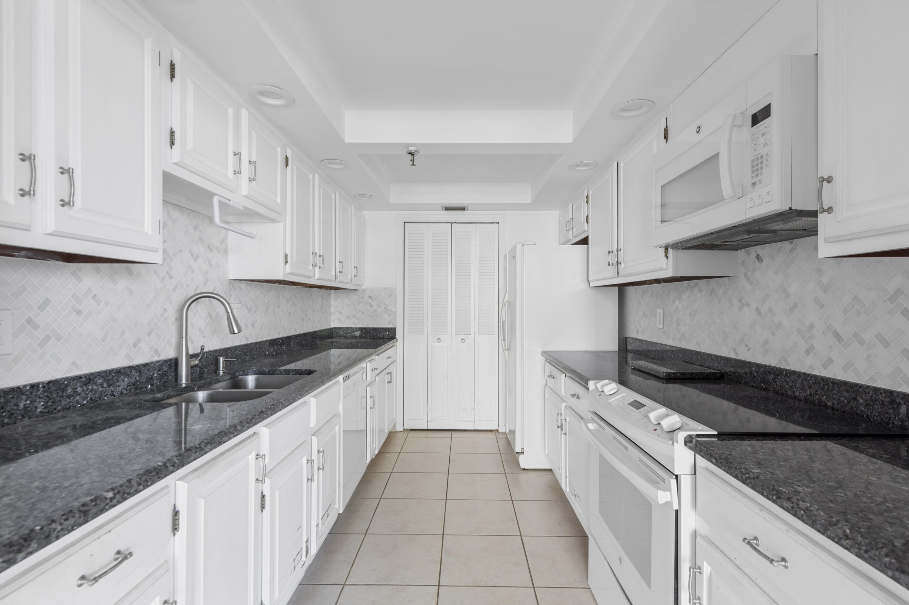 PORTA BELLA EAST - Residential