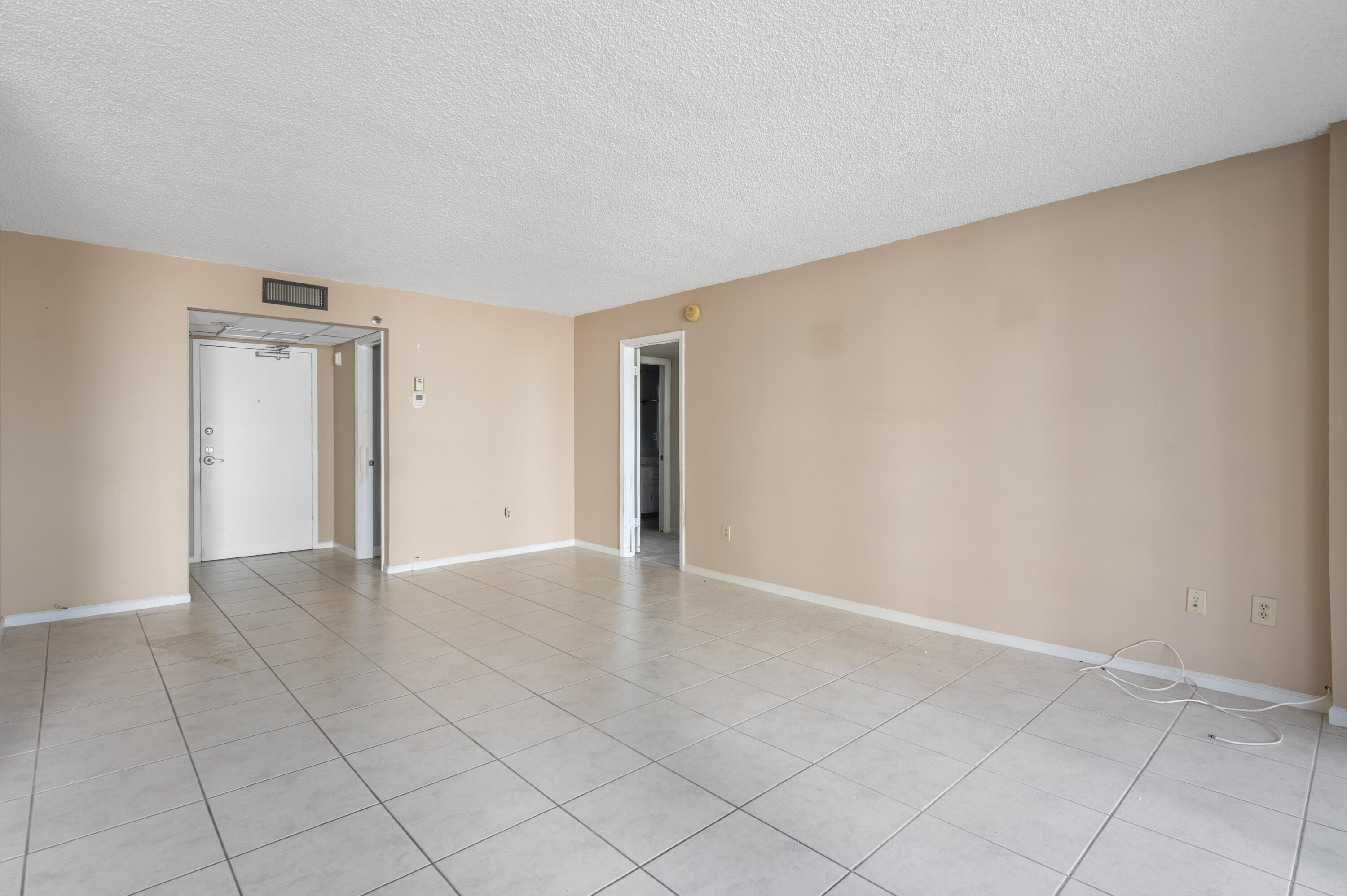 PORTA BELLA EAST - Residential