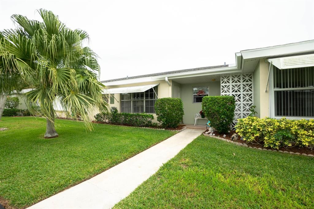 Photo of 207 Manatee Lane #C, Fort Pierce, FL 34982 (MLS # R10852716)