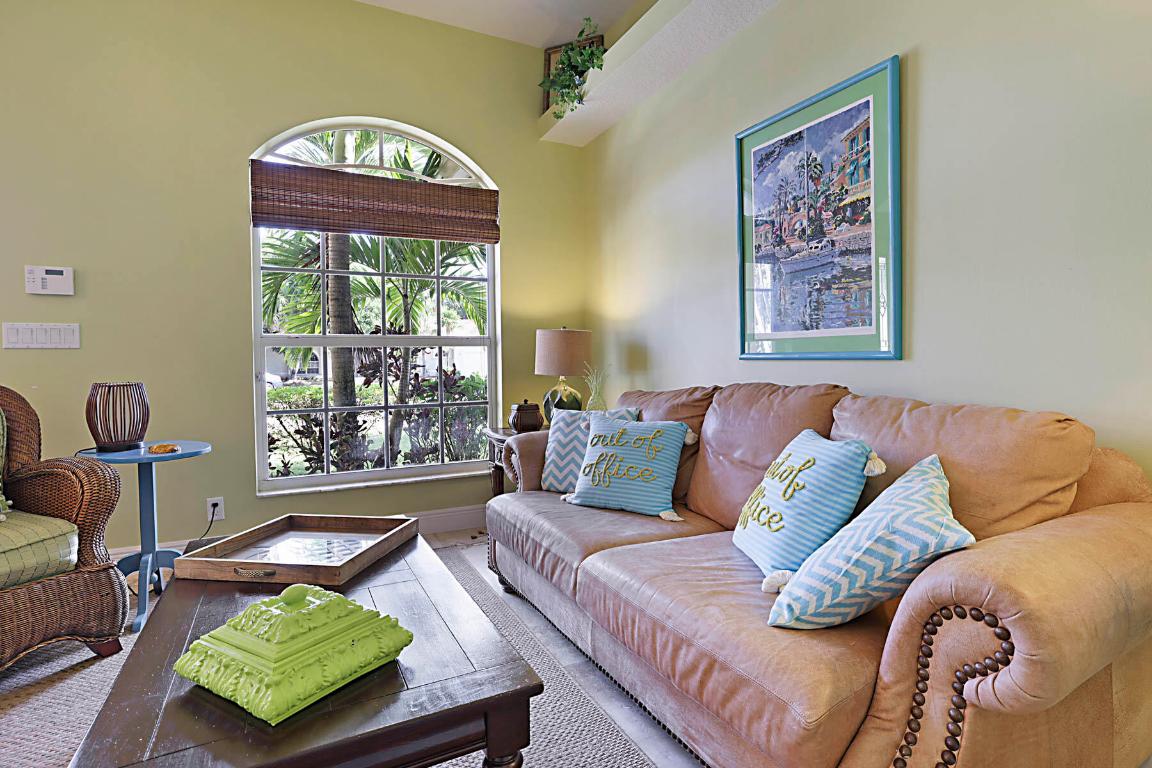 GREENVIEW SHORES 2 OF WELLINGTON - Residential Lease