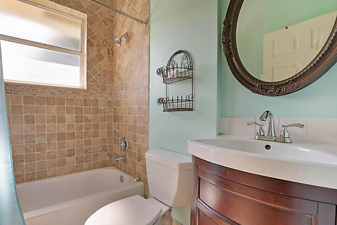 GREENVIEW SHORES 2 OF WELLINGTON - Residential Lease