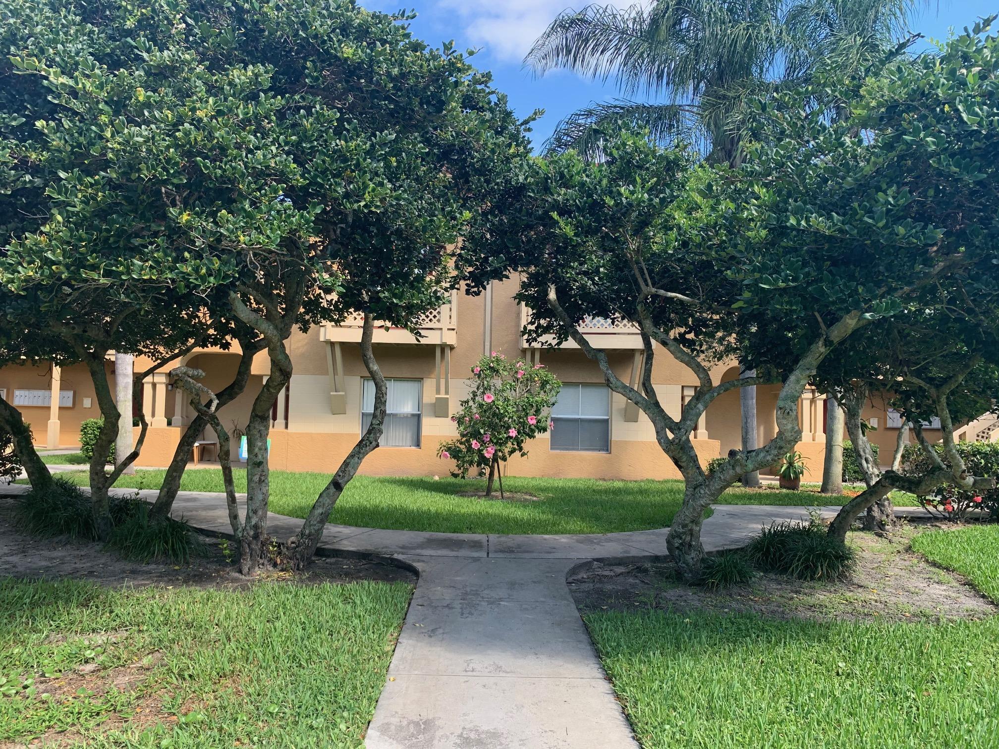 4799 Via Palm Lakes 1611