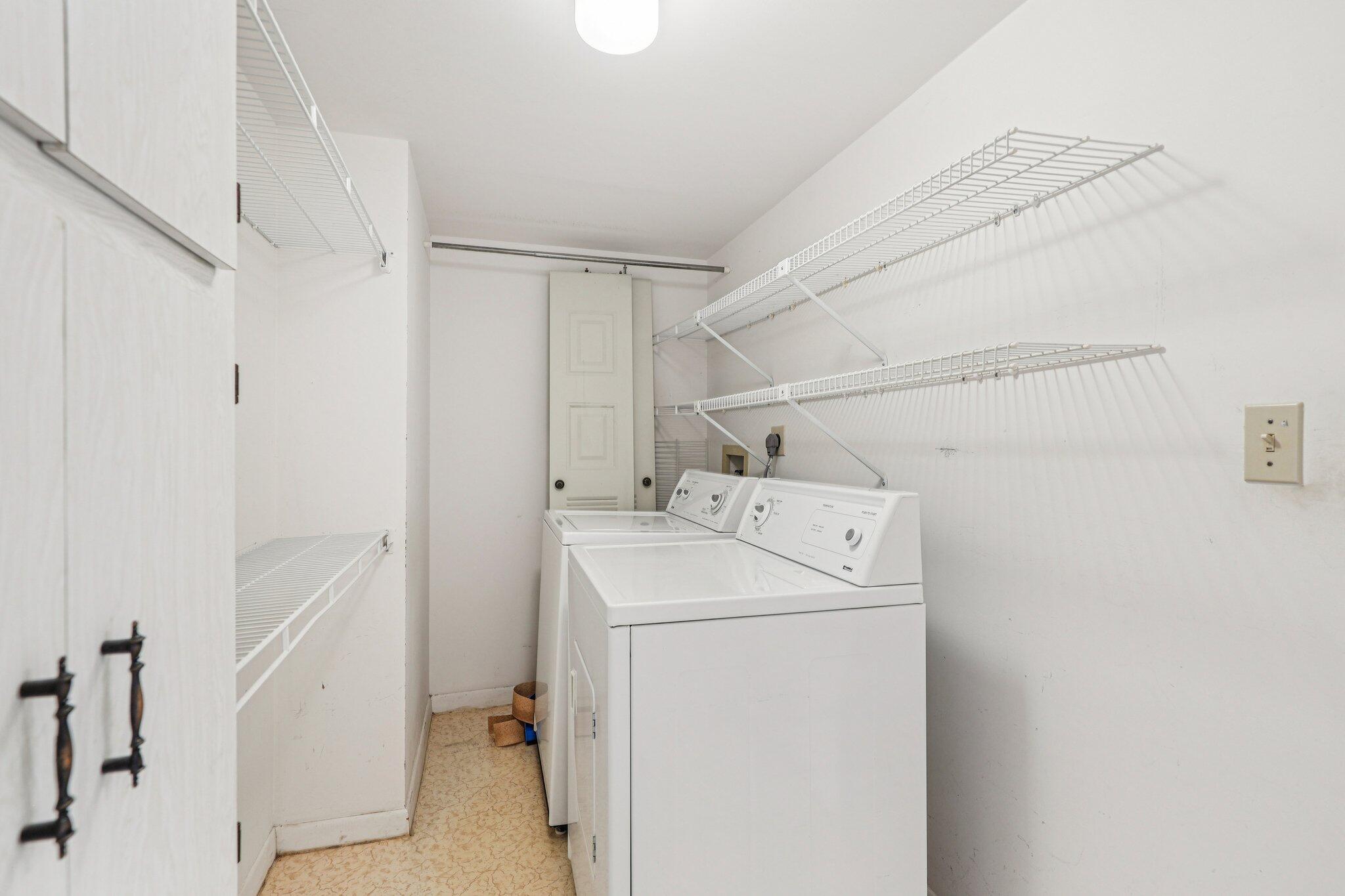 BARRINGTON AT POINCIANA CONDO - Residential