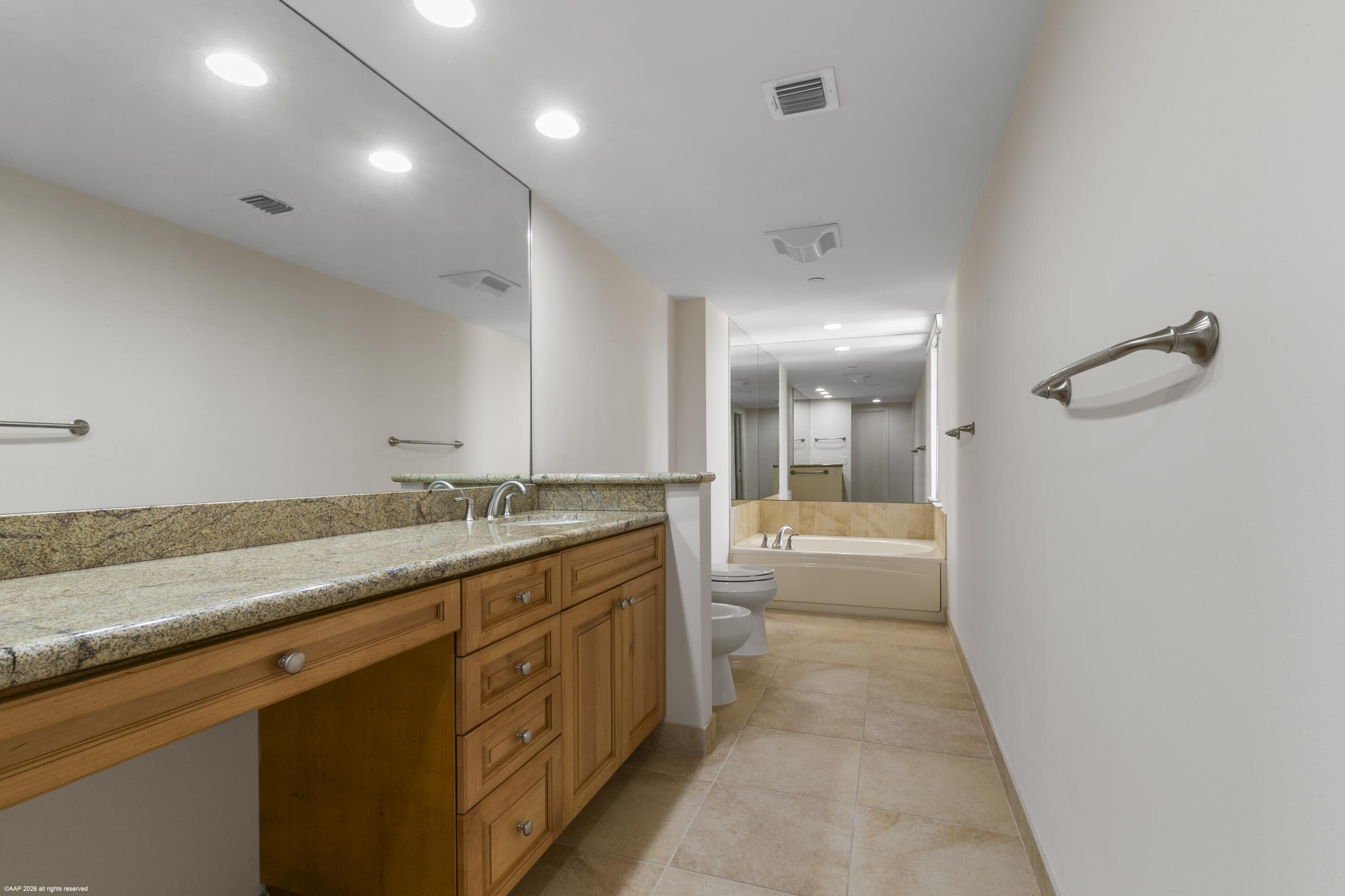 MARTINIQUE 2 CONDO - Residential