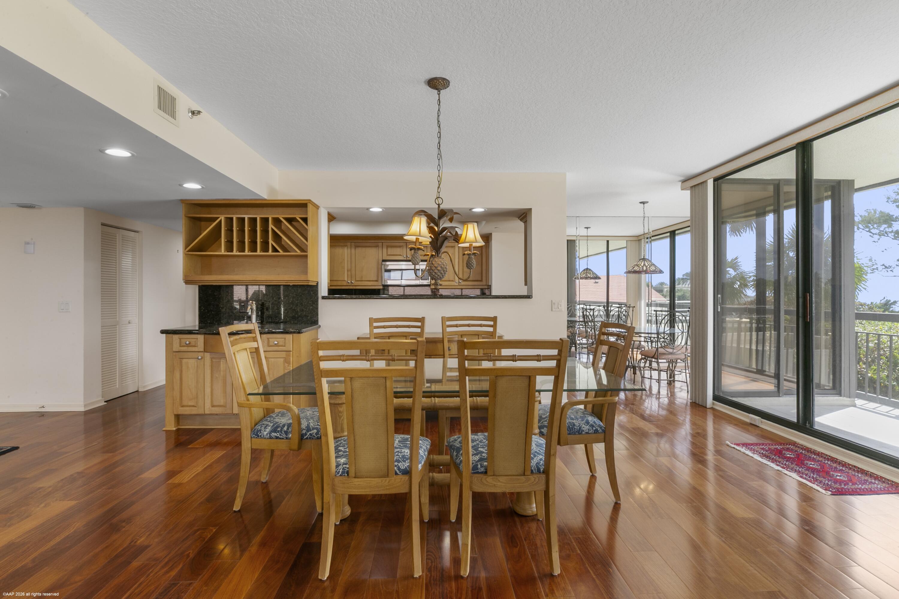 MARTINIQUE 2 CONDO - Residential