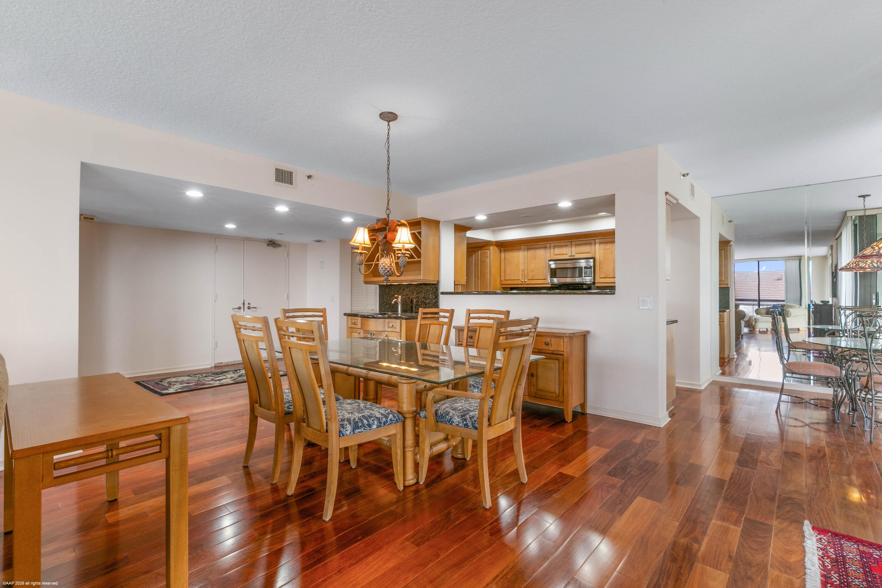 MARTINIQUE 2 CONDO - Residential