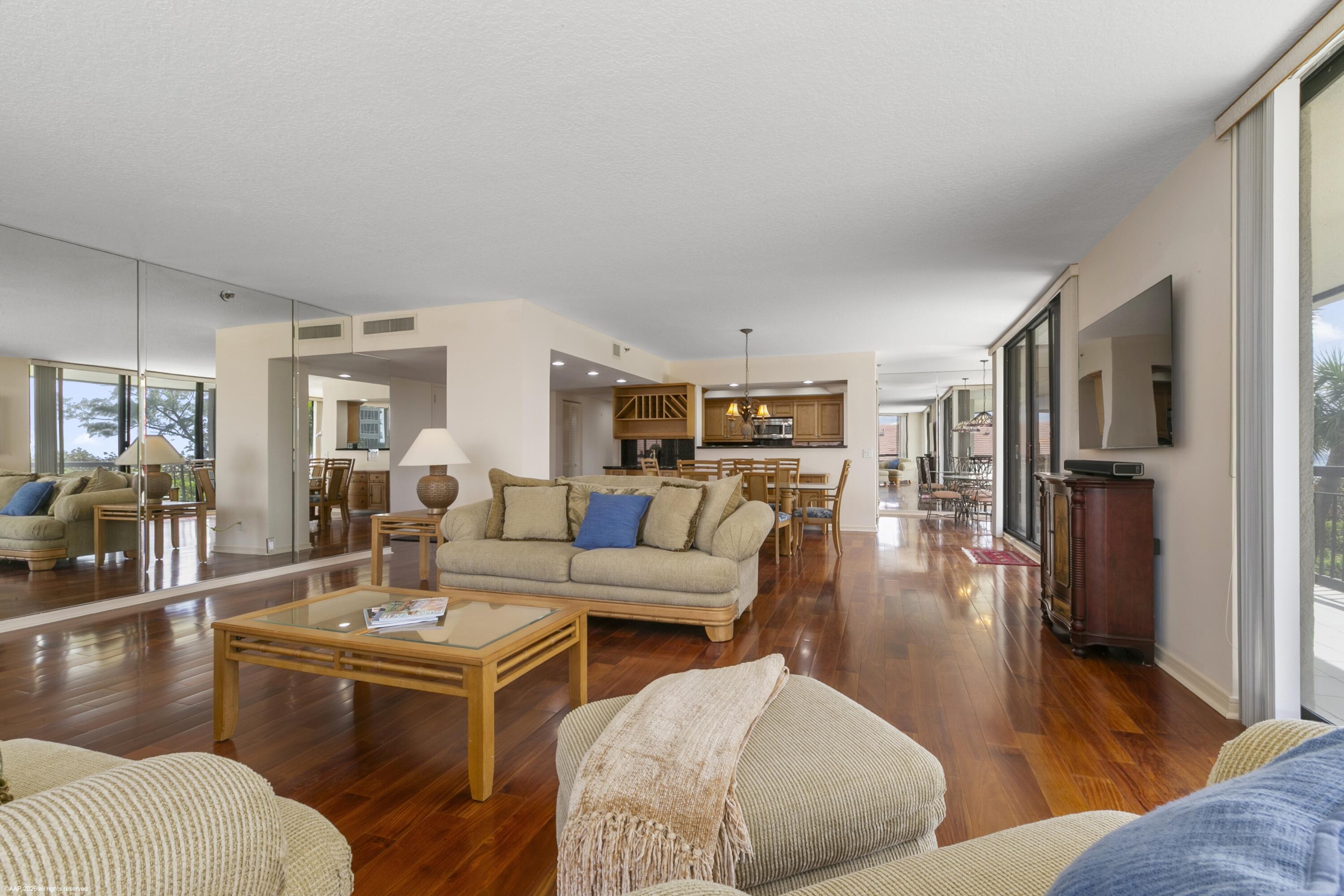 MARTINIQUE 2 CONDO - Residential