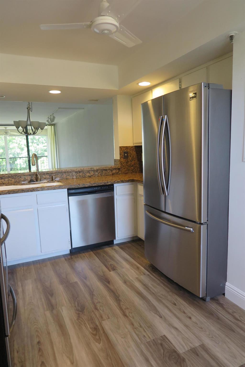 CLUB ROYALE - Residential Lease