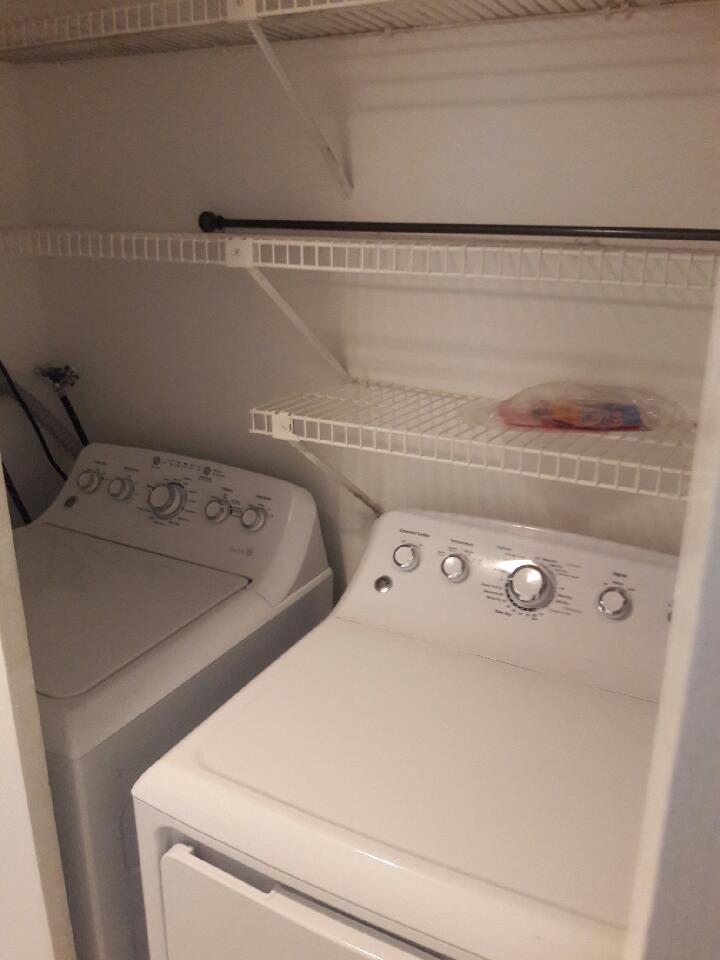 CLUB ROYALE - Residential Lease