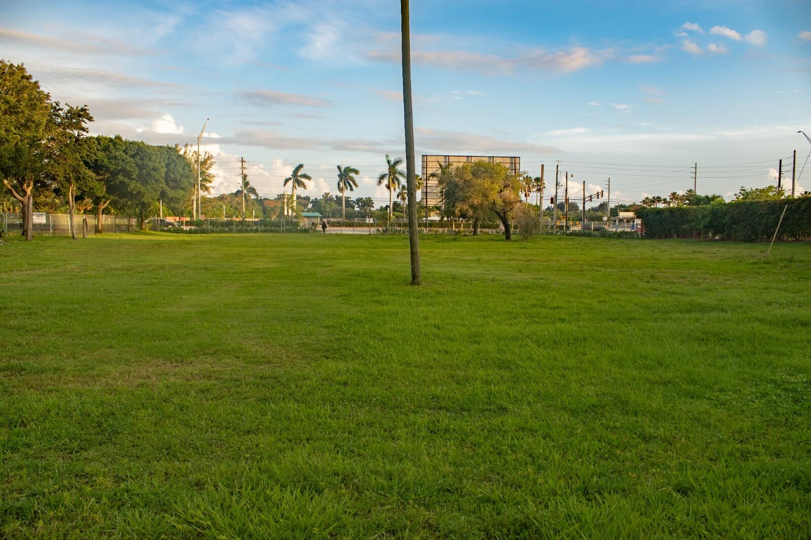 3431 LAKE WORTH Road