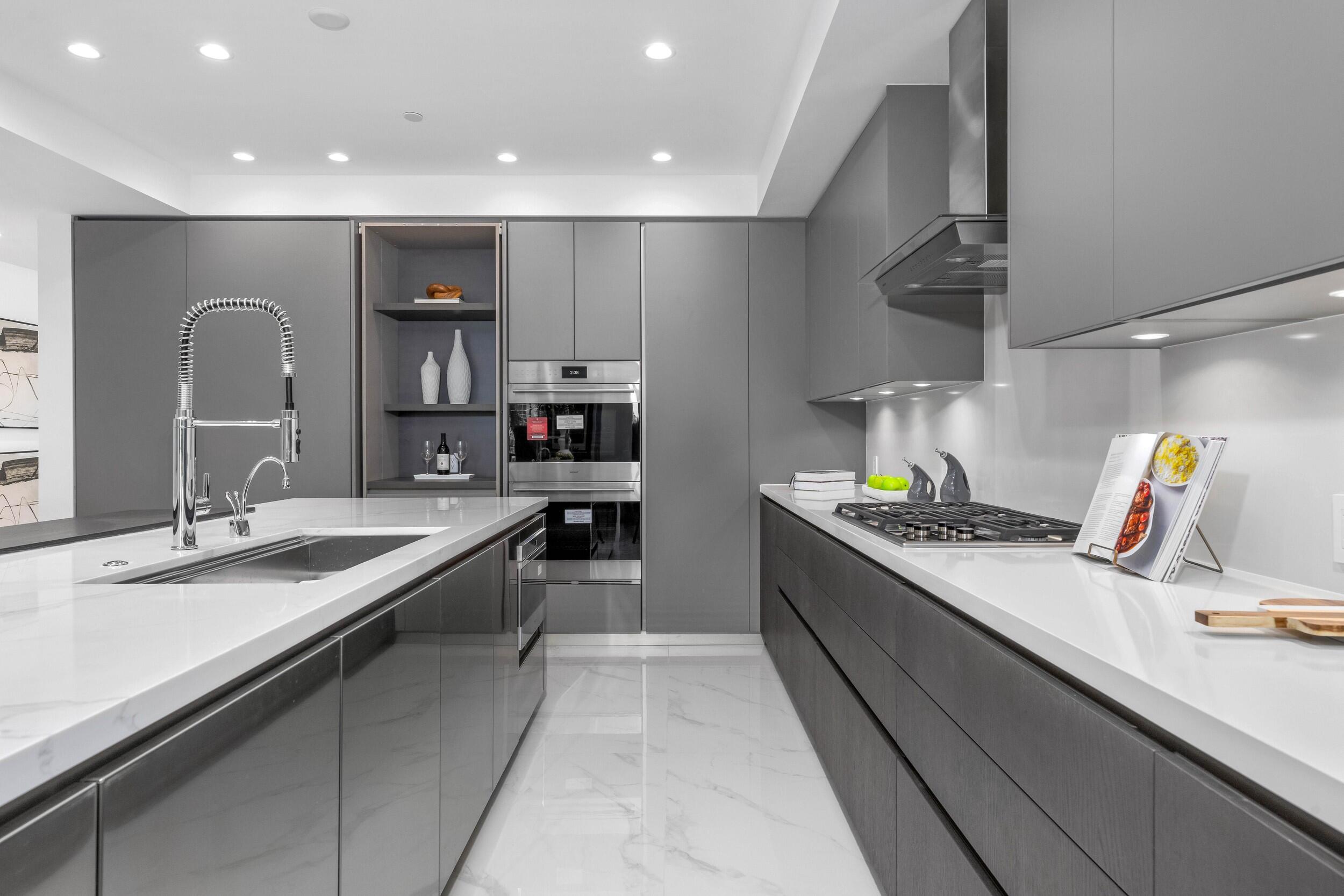 495 E Royal Palm Road 201