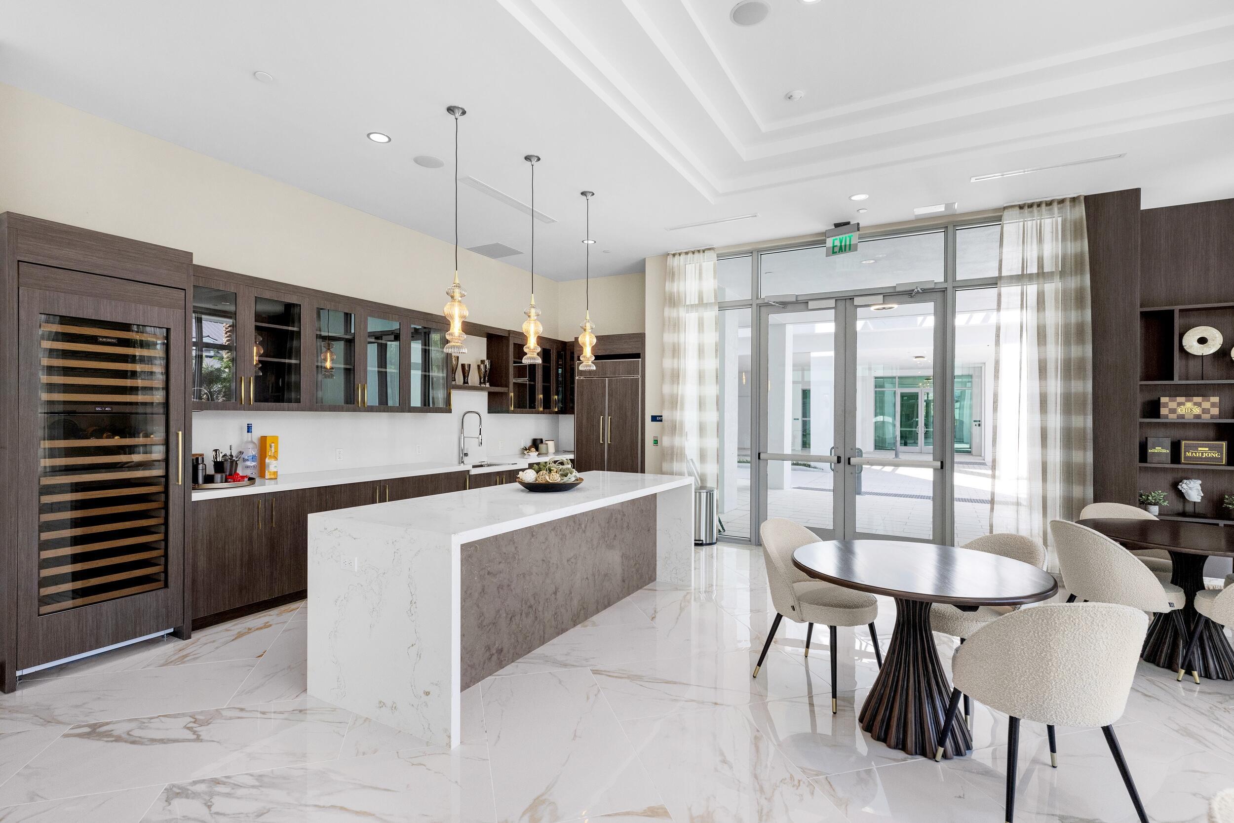 ROYAL PALM RESIDENCES - Residential Lease