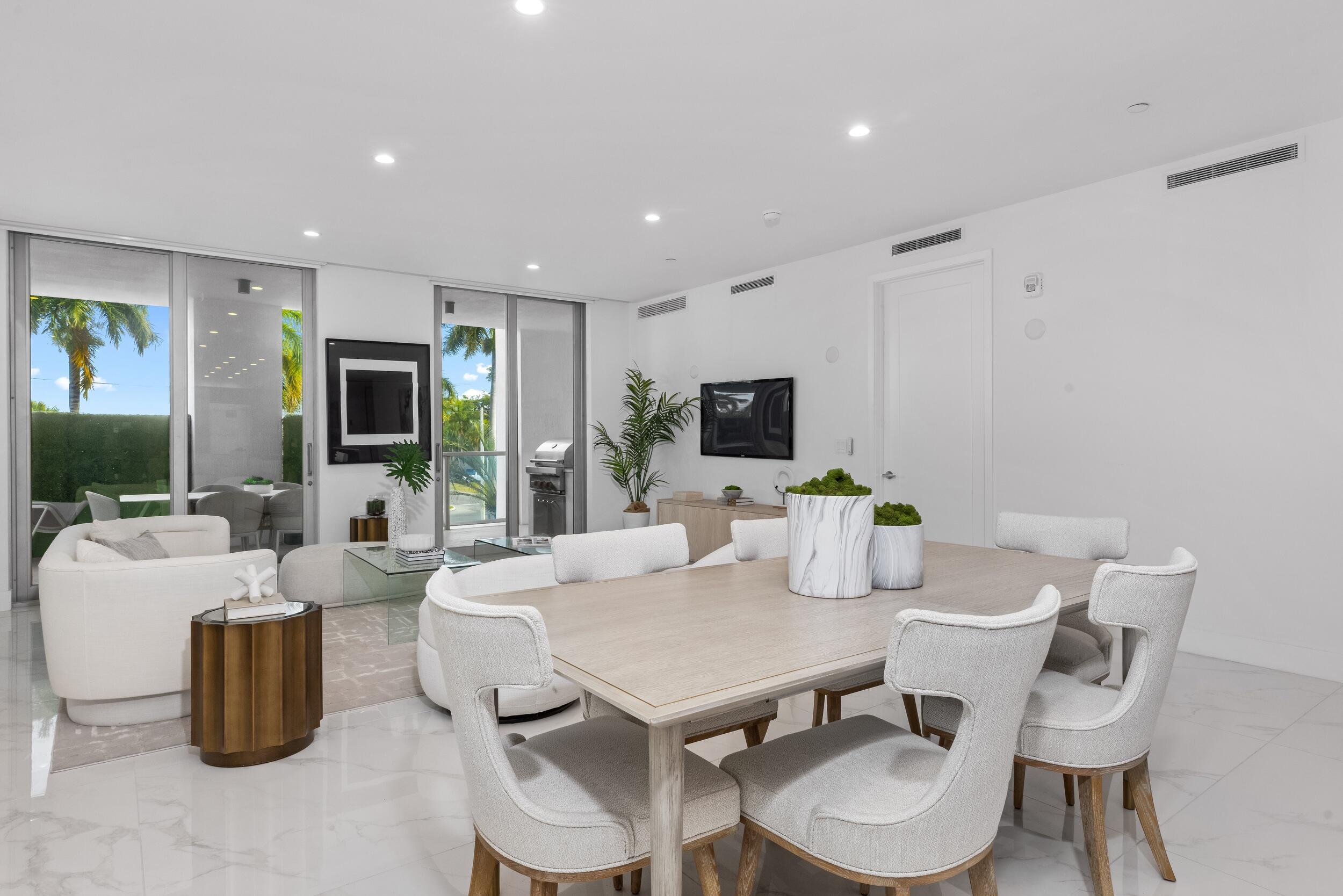 ROYAL PALM RESIDENCES - Residential Lease