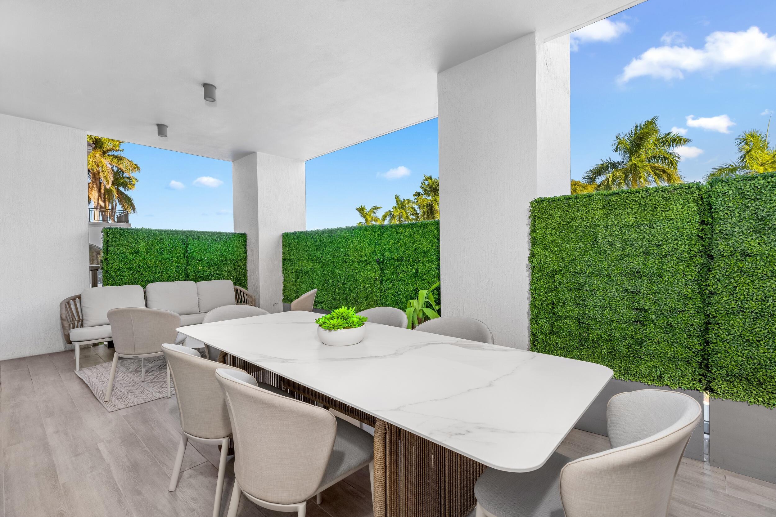 ROYAL PALM RESIDENCES - Residential Lease