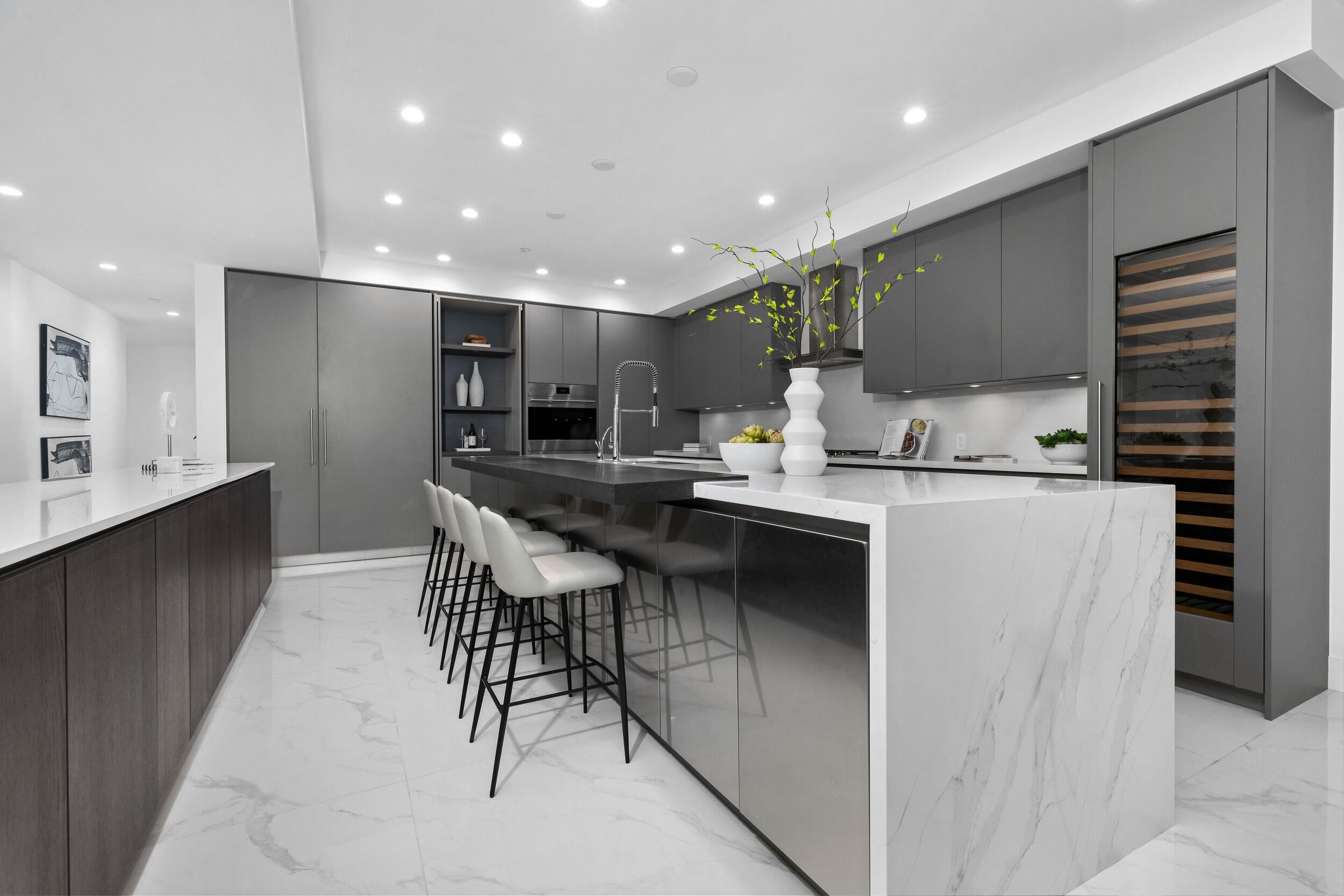 495 E Royal Palm Road 201