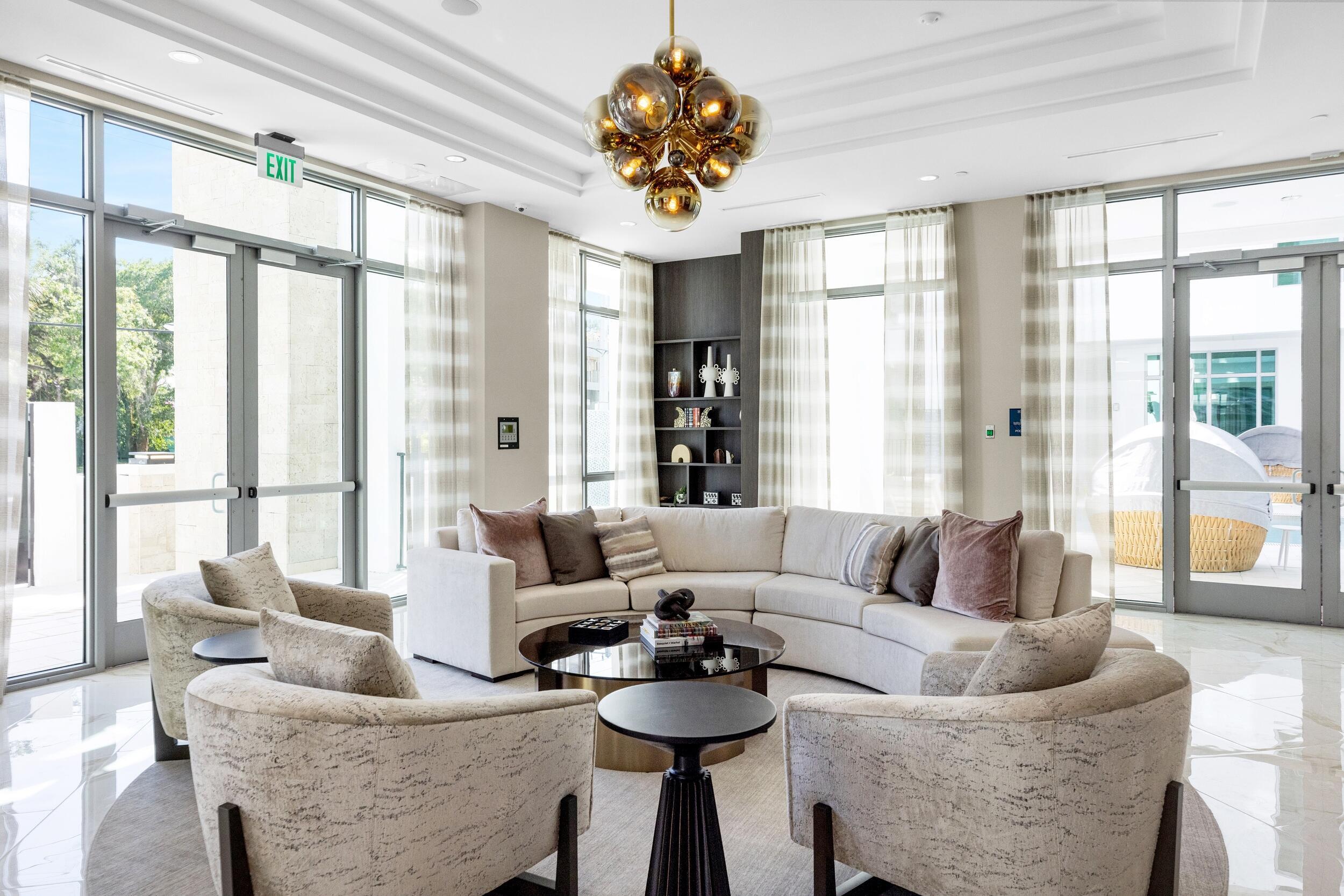 ROYAL PALM RESIDENCES - Residential Lease