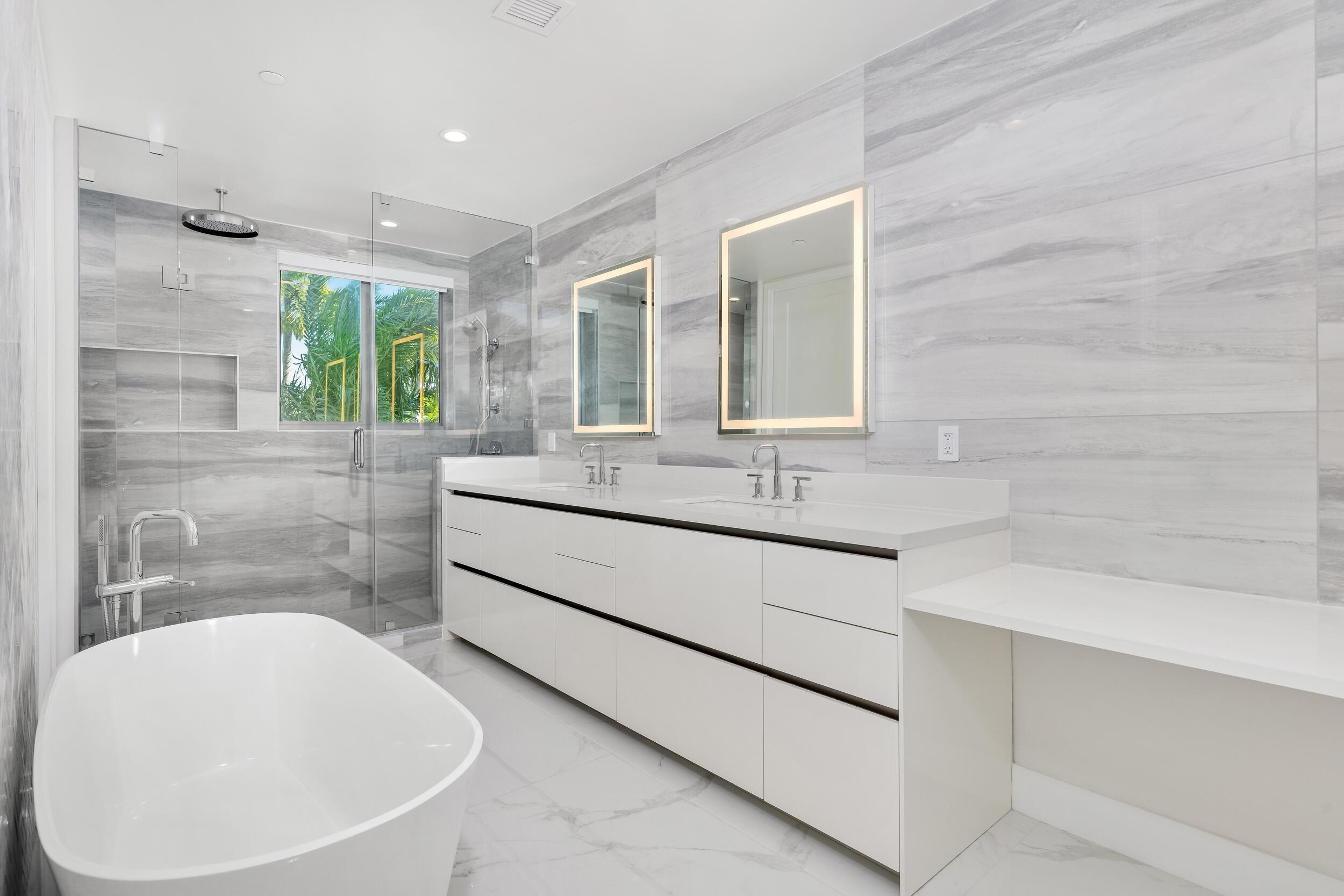 ROYAL PALM RESIDENCES - Residential Lease