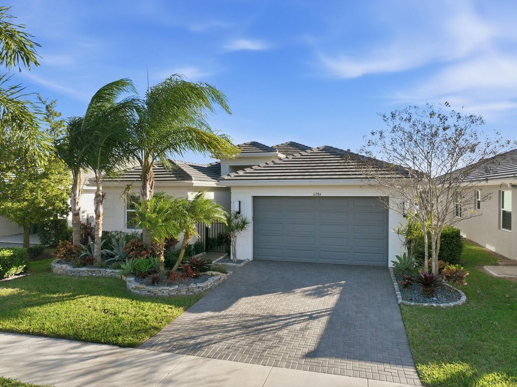 Photo of 11784 SW Sailfish Isles Way, Port Saint Lucie, FL 34987 (MLS # R11156996)