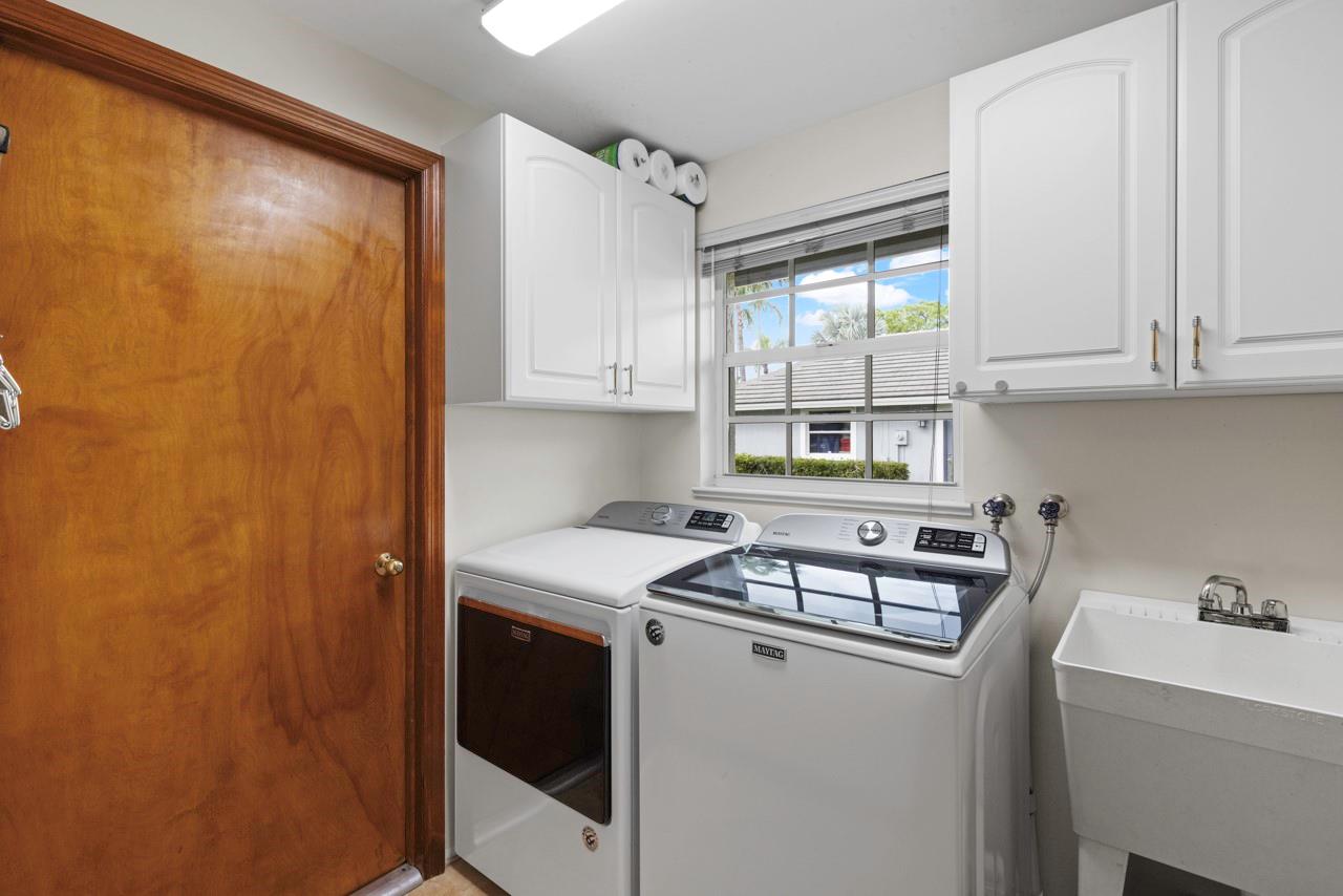 Pinecrest Lakes Ph 09 - Residential