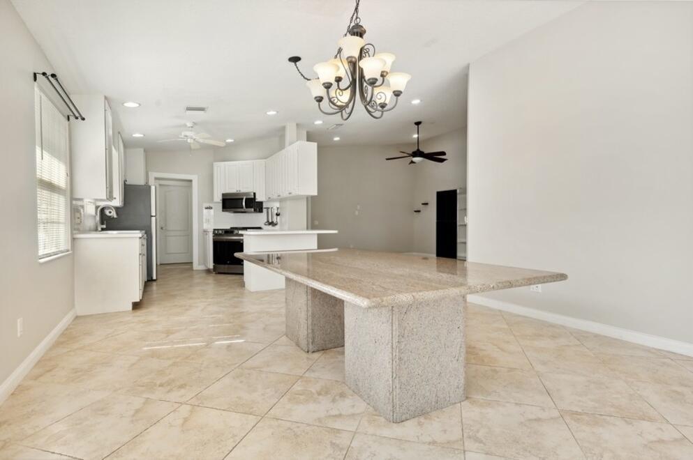 RIVERWALK - Residential Lease