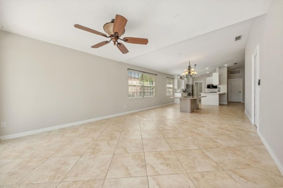 RIVERWALK - Residential Lease