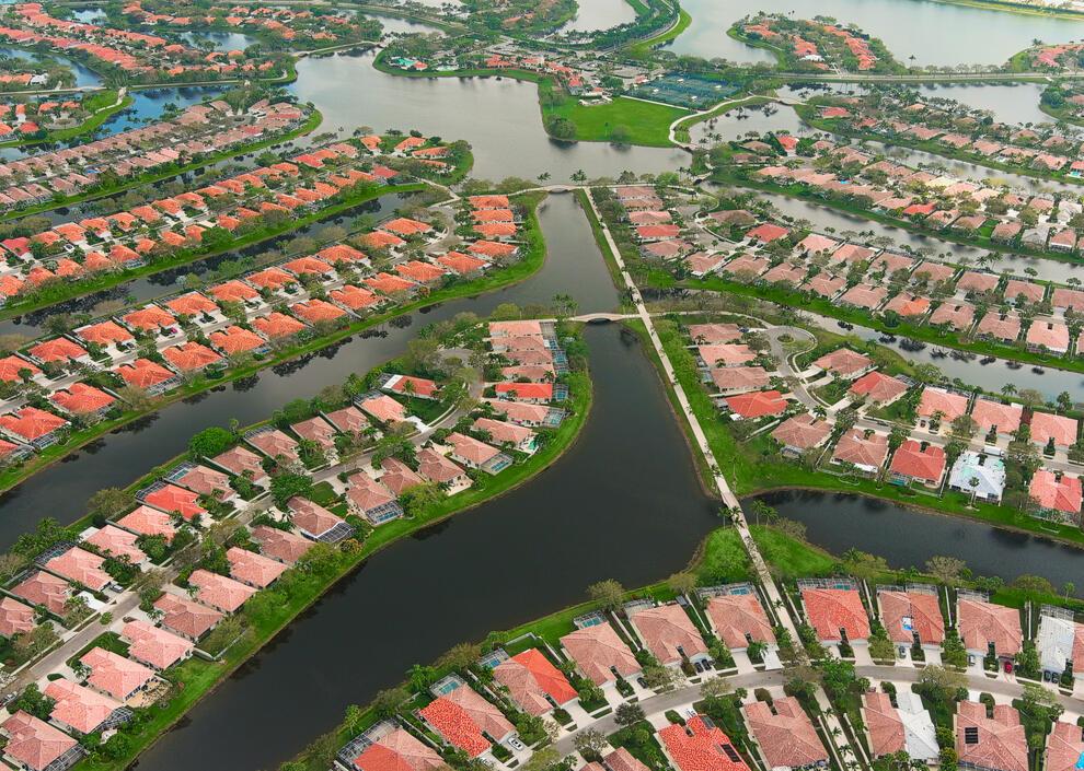 RIVERWALK - Residential Lease