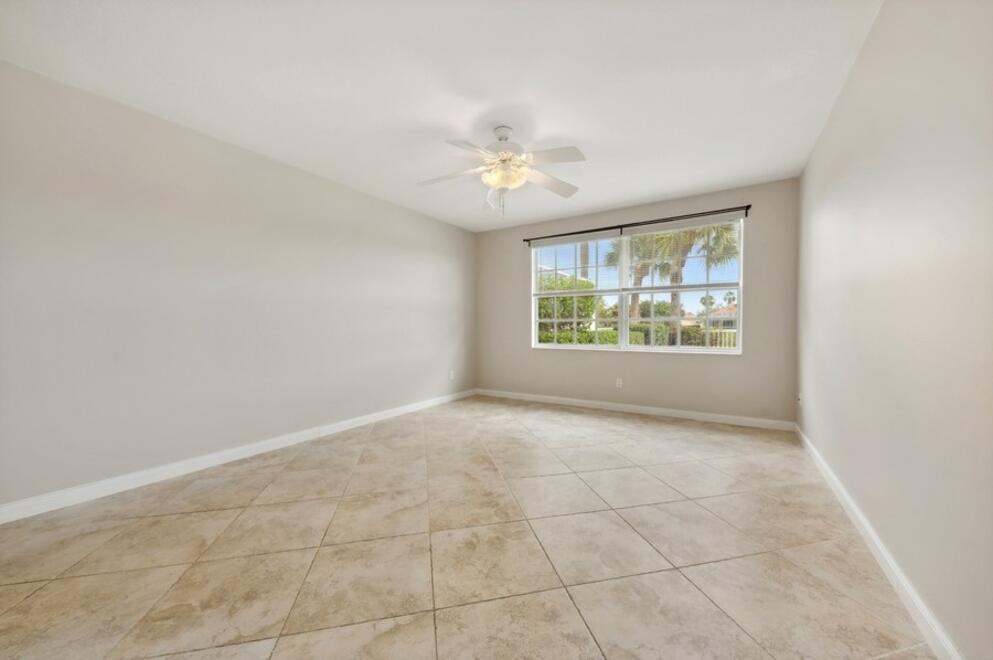 RIVERWALK - Residential Lease