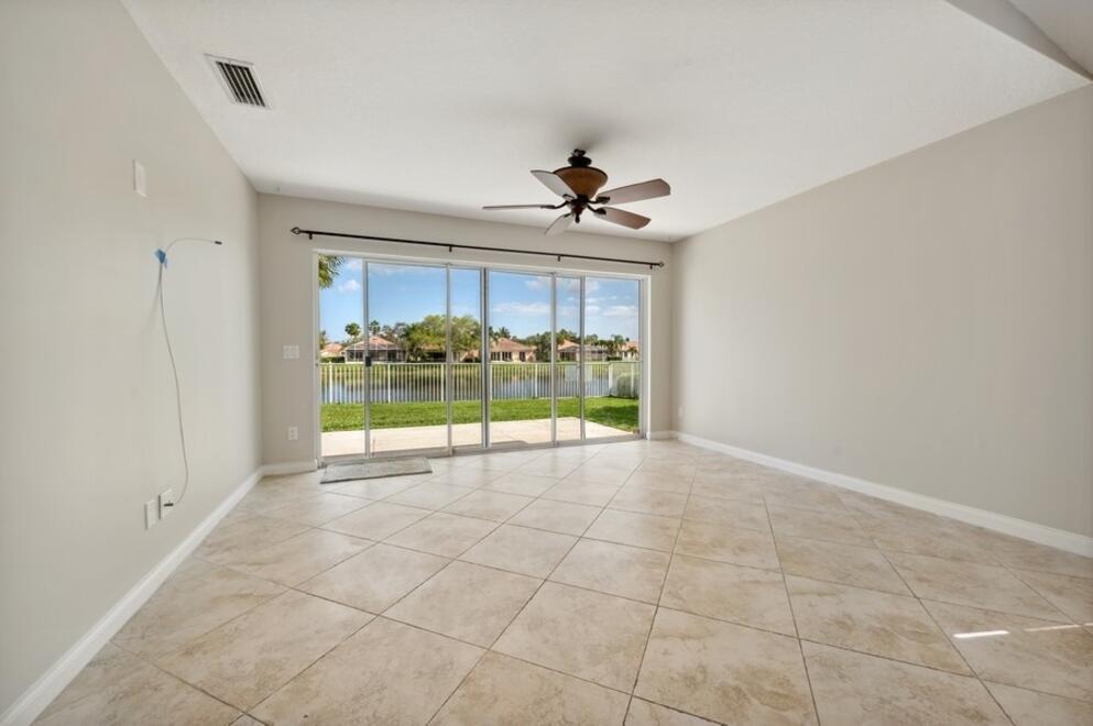 RIVERWALK - Residential Lease