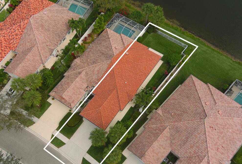 RIVERWALK - Residential Lease