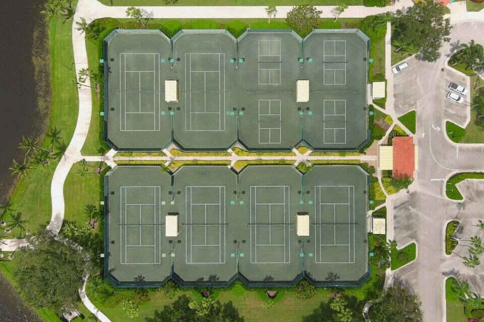 RIVERWALK - Residential Lease