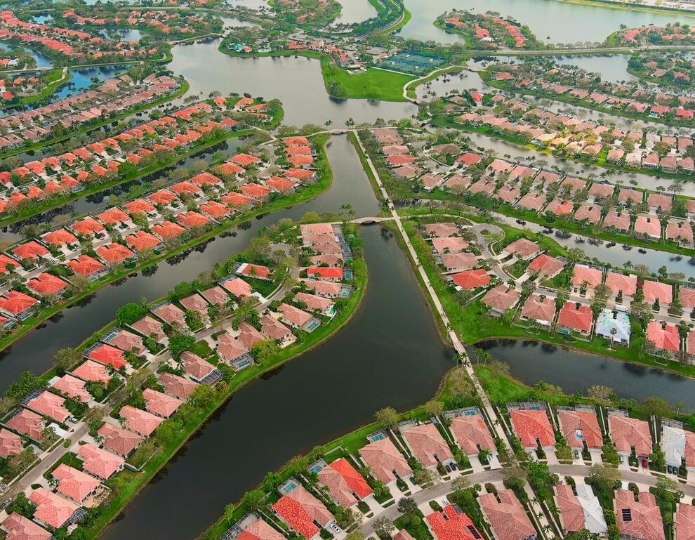 RIVERWALK - Residential Lease