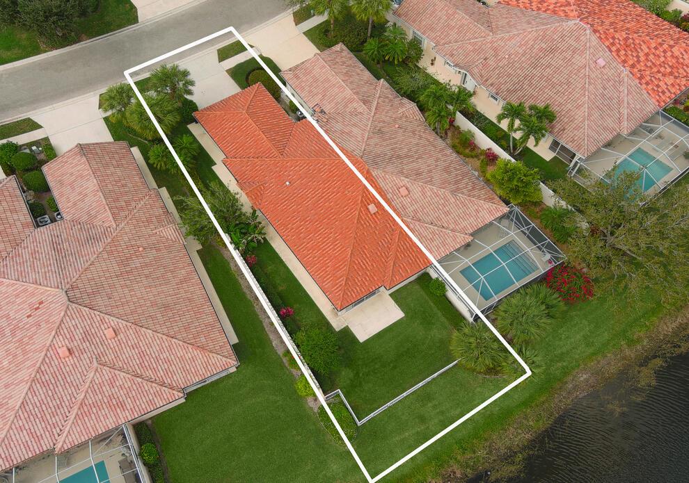 RIVERWALK - Residential Lease