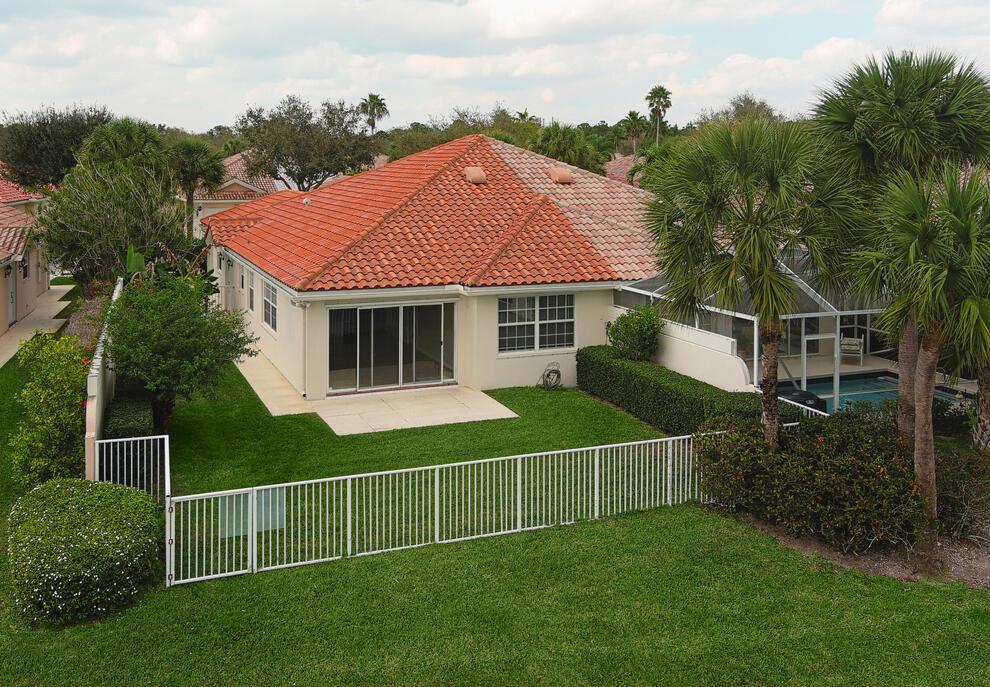 RIVERWALK - Residential Lease