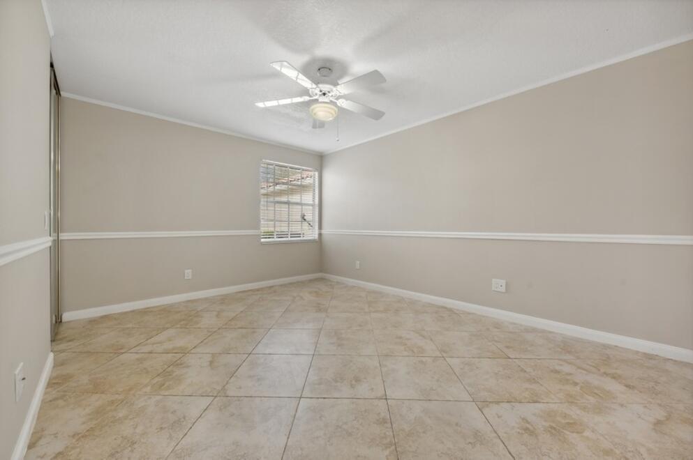 RIVERWALK - Residential Lease