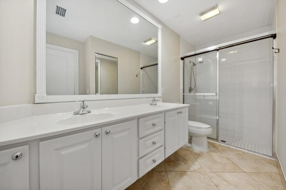 RIVERWALK - Residential Lease