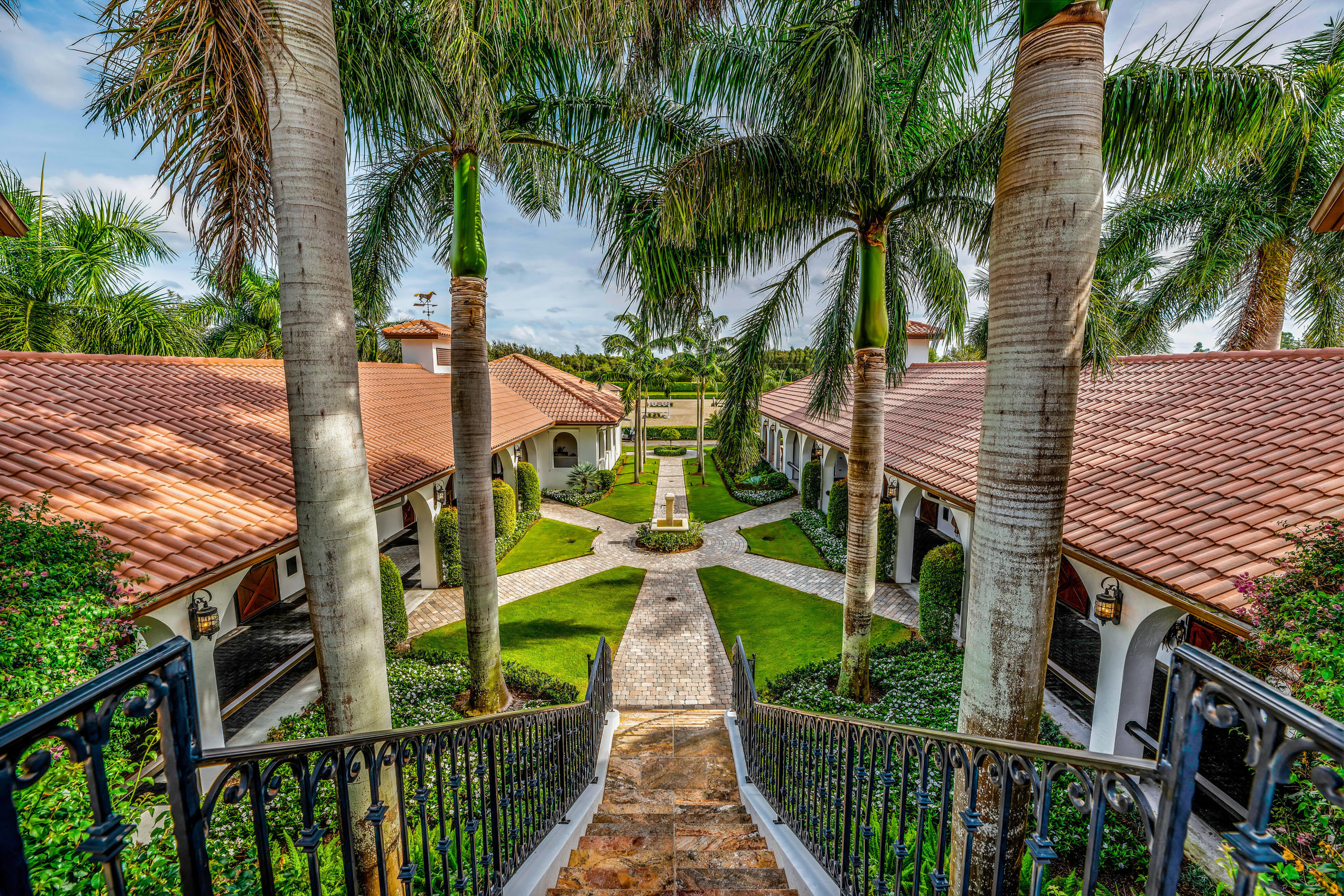 GRAND PRIX VILLAGE - Residential