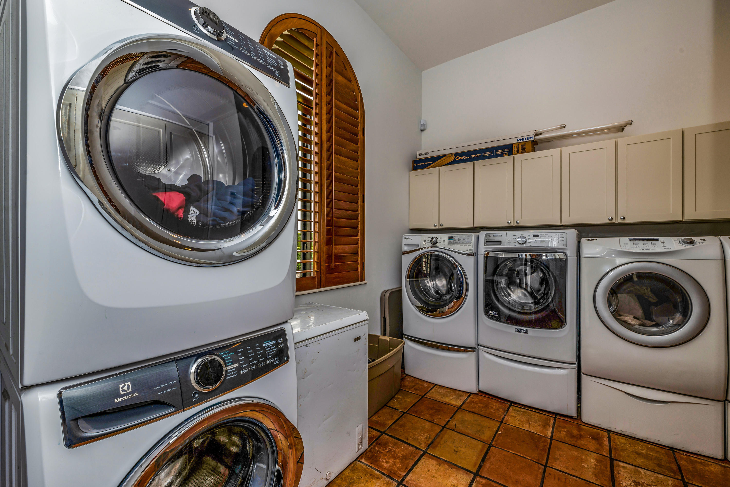 GRAND PRIX VILLAGE - Residential